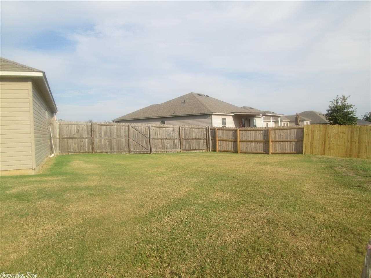 PARKWAY MEADOWS - Residential