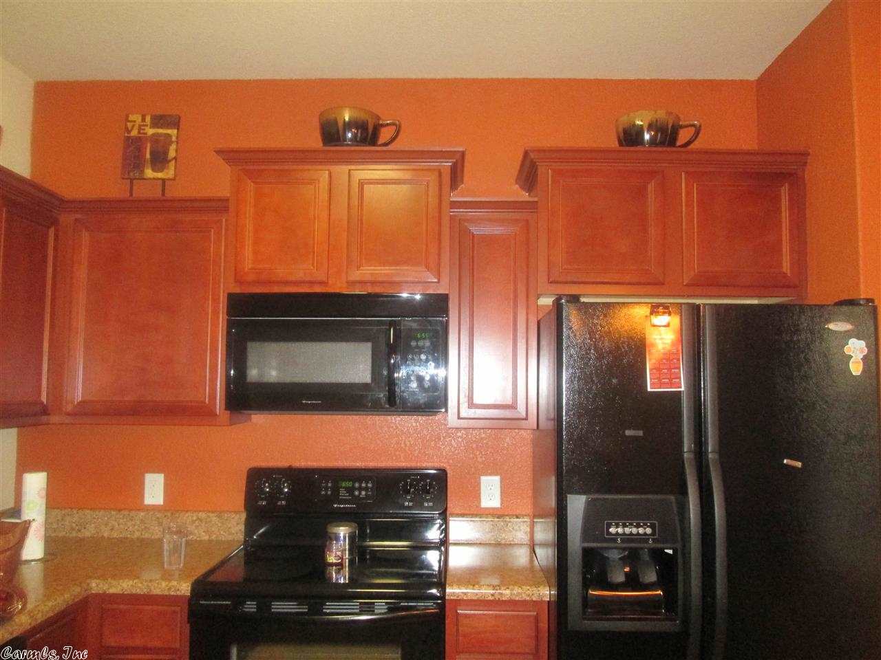 PARKWAY MEADOWS - Residential