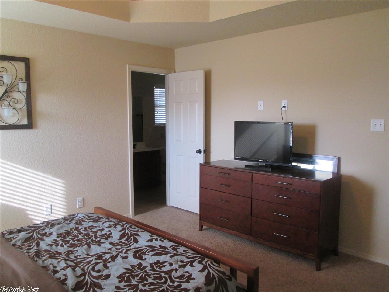 PARKWAY MEADOWS - Residential