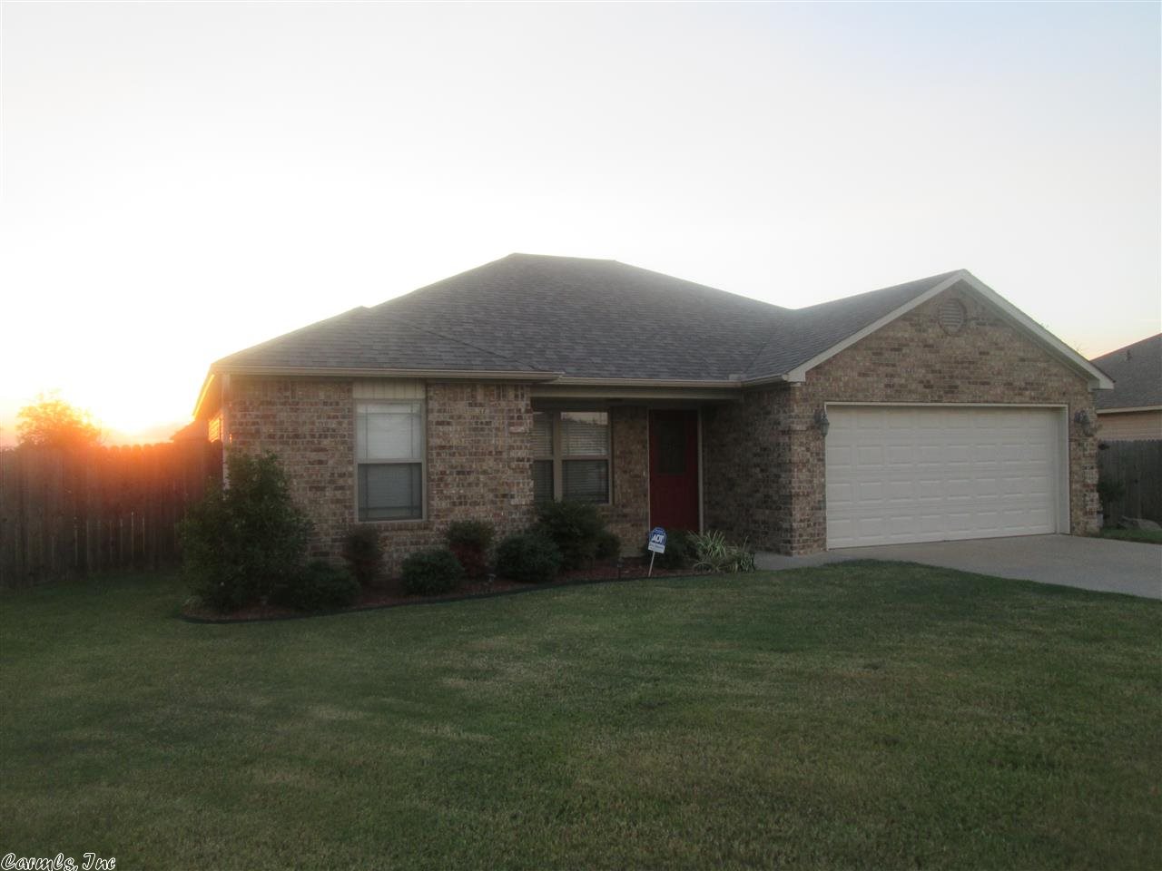 PARKWAY MEADOWS - Residential