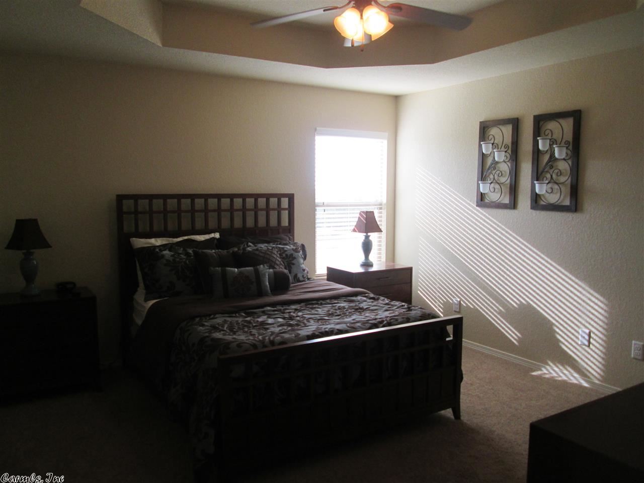 PARKWAY MEADOWS - Residential