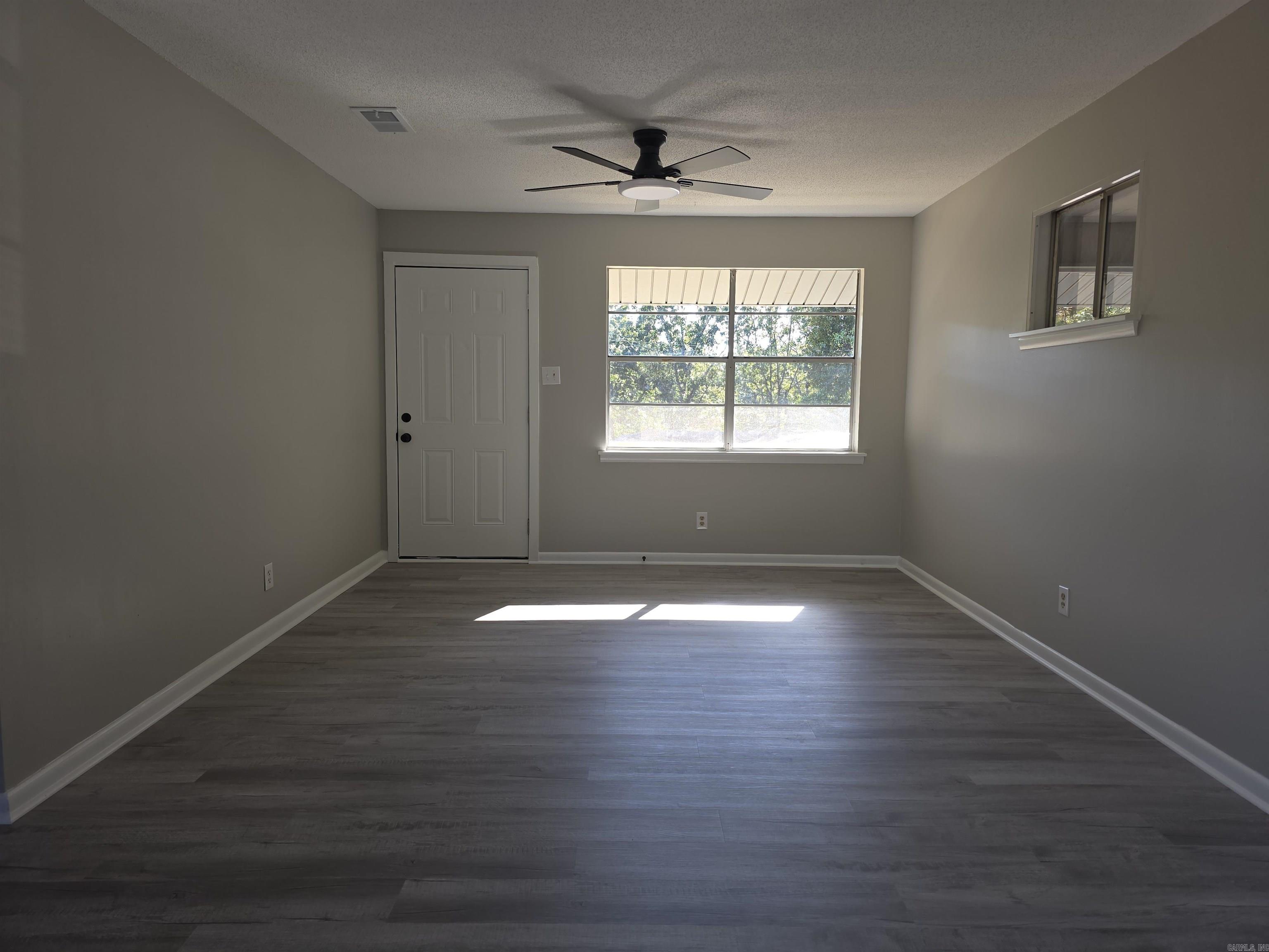 JULIE ADDN - NORTH LITTLE ROCK - Residential Lease
