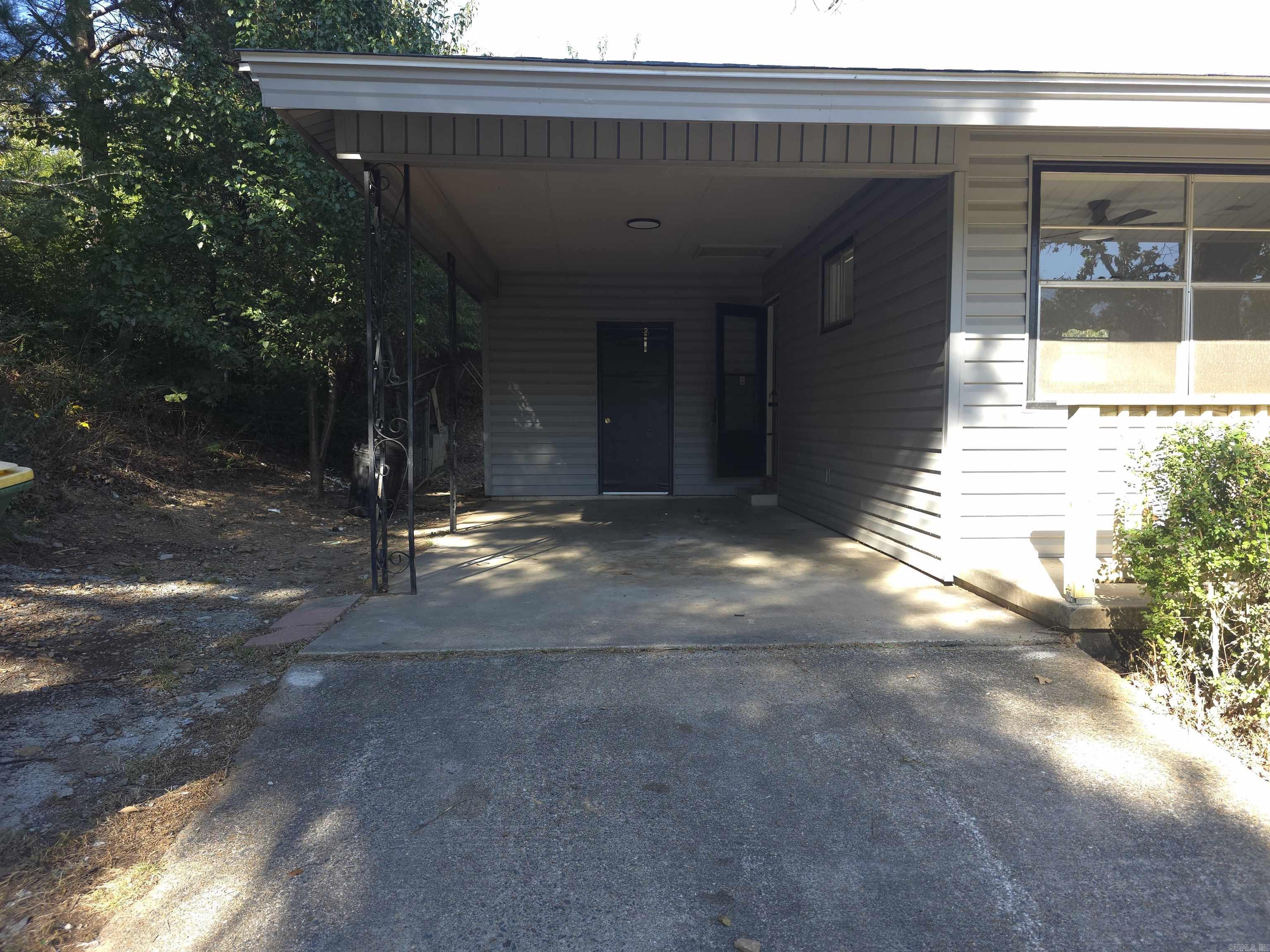 JULIE ADDN - NORTH LITTLE ROCK - Residential Lease