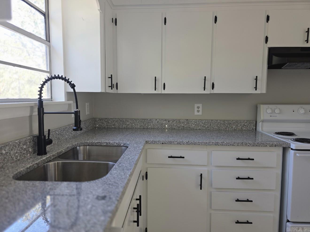 JULIE ADDN - NORTH LITTLE ROCK - Residential Lease