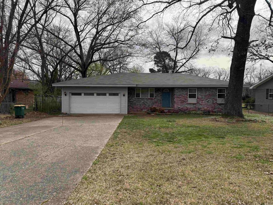 This one won't last long! 3br 1.5ba on 1/2 acre lot Just off Hwy 107N. Tons of recent updates inside, all brick, new roof March 2025. $179,900.00 Seller paying $750 of buyer's 1st year home warranty. Large open kitchen/dining combo, oversized laundry room off kitchen, 2 car garage, partially fenced yard, mostly new interior paint. Tons of value! Go & show through CSS or showingtime online. Agents see remarks.