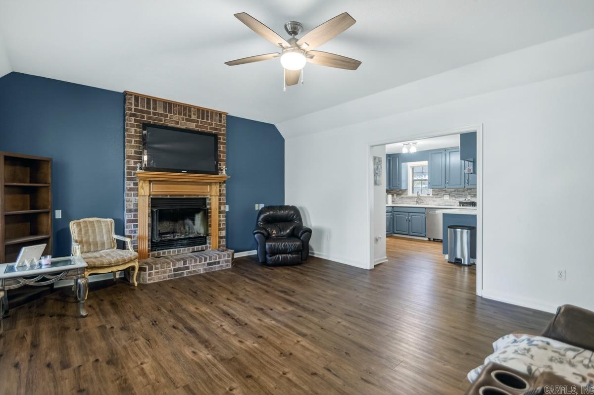 LAKE RIDGE - Residential