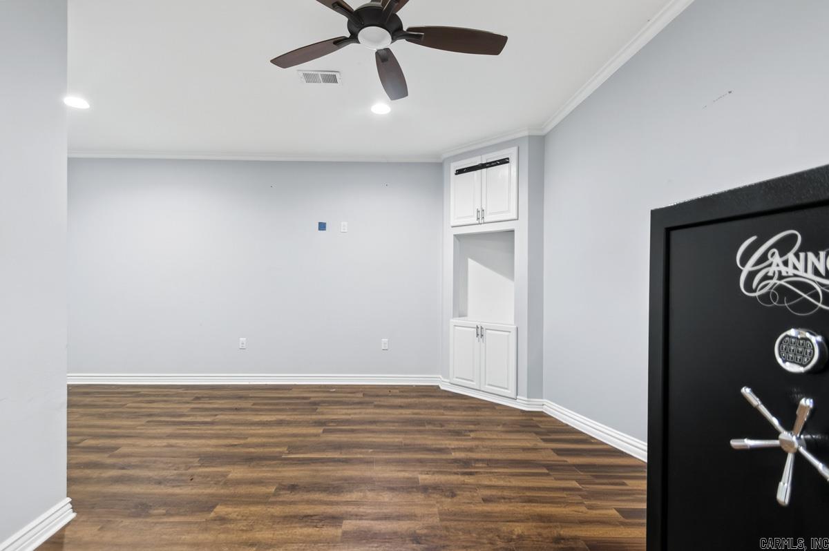 LAKE RIDGE - Residential