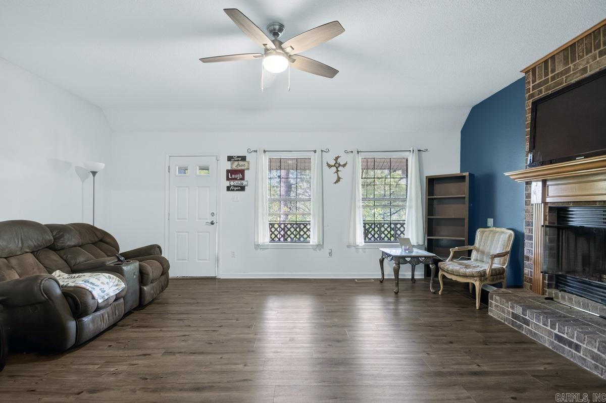 LAKE RIDGE - Residential