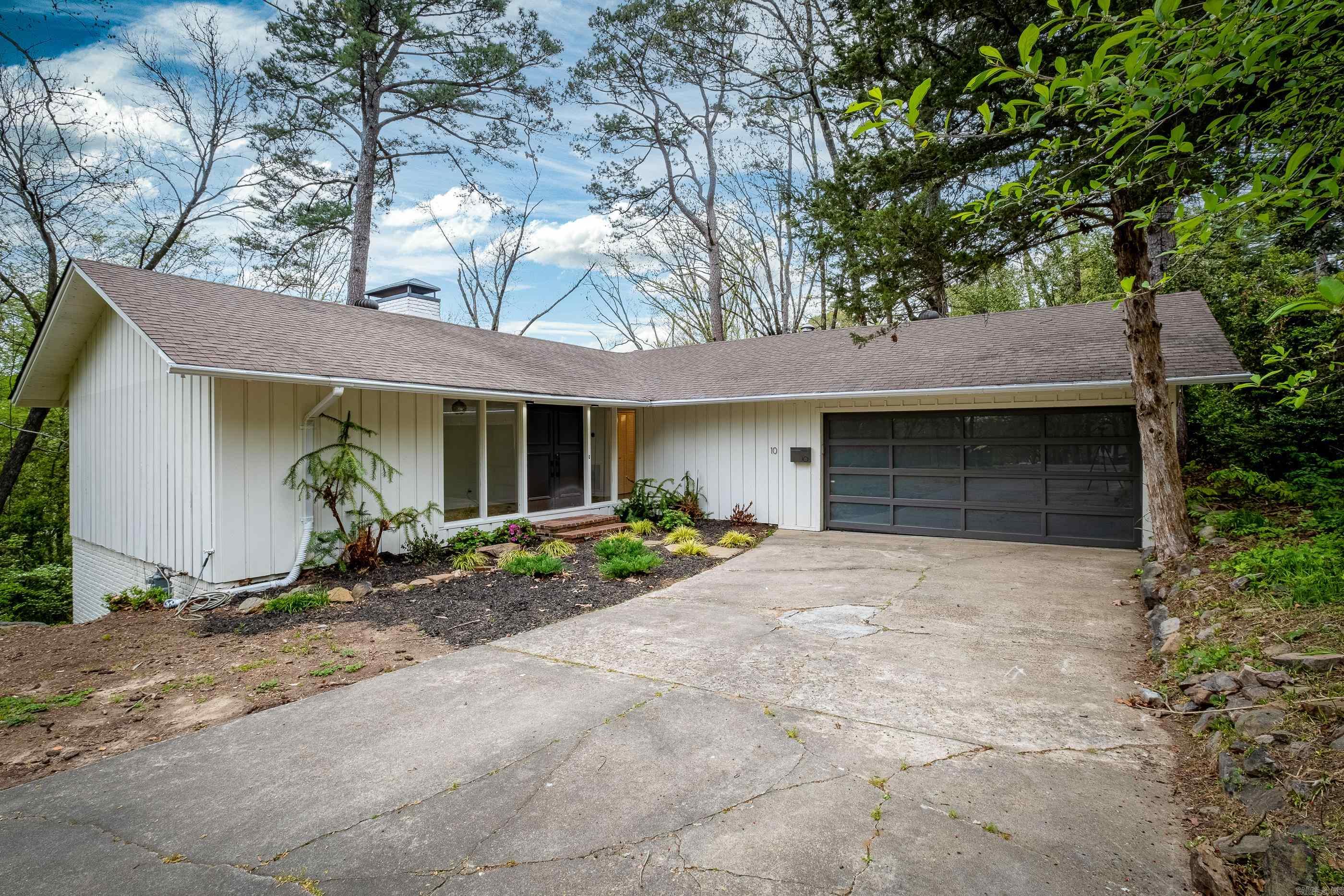 BROOKFIELD - Residential