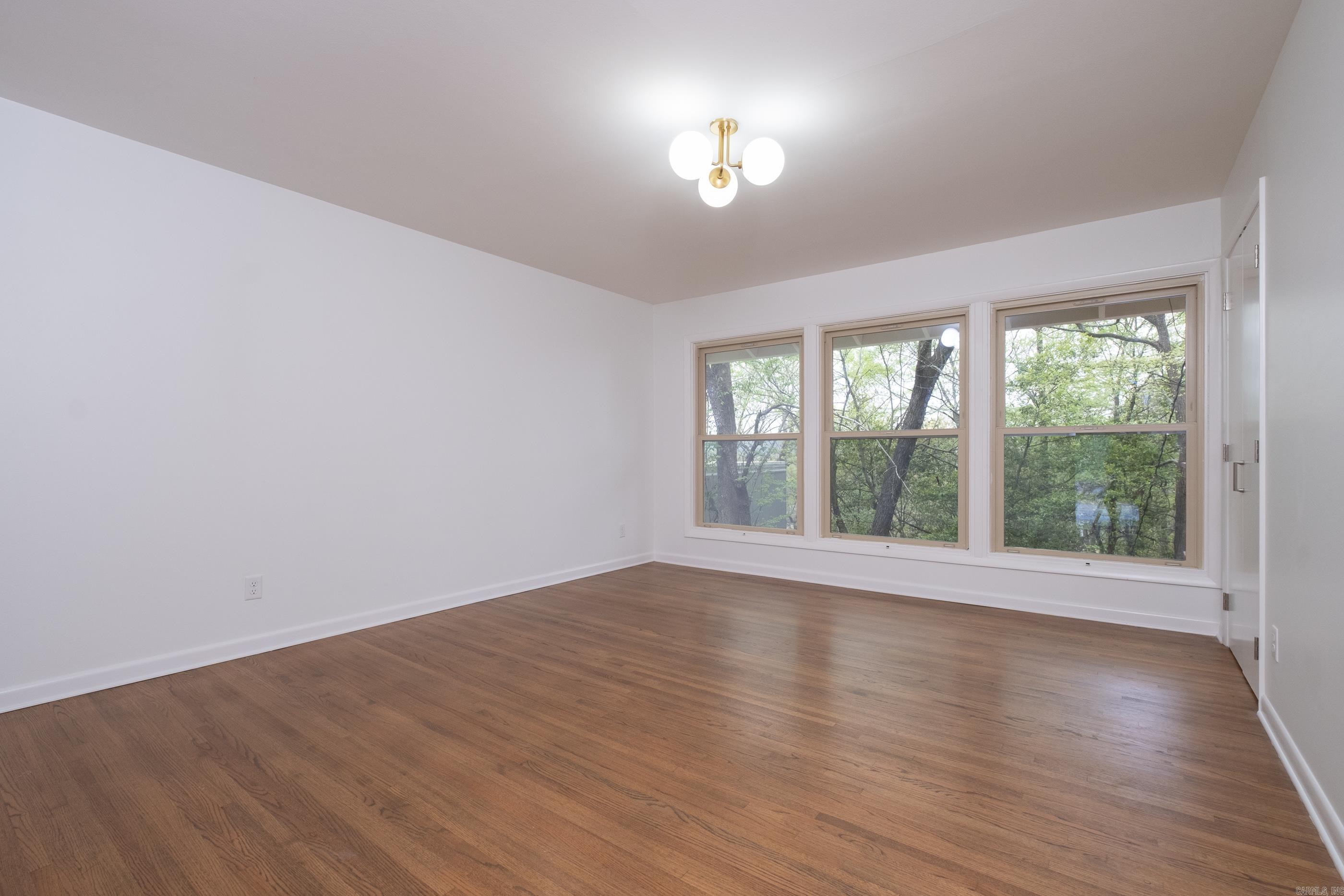 BROOKFIELD - Residential