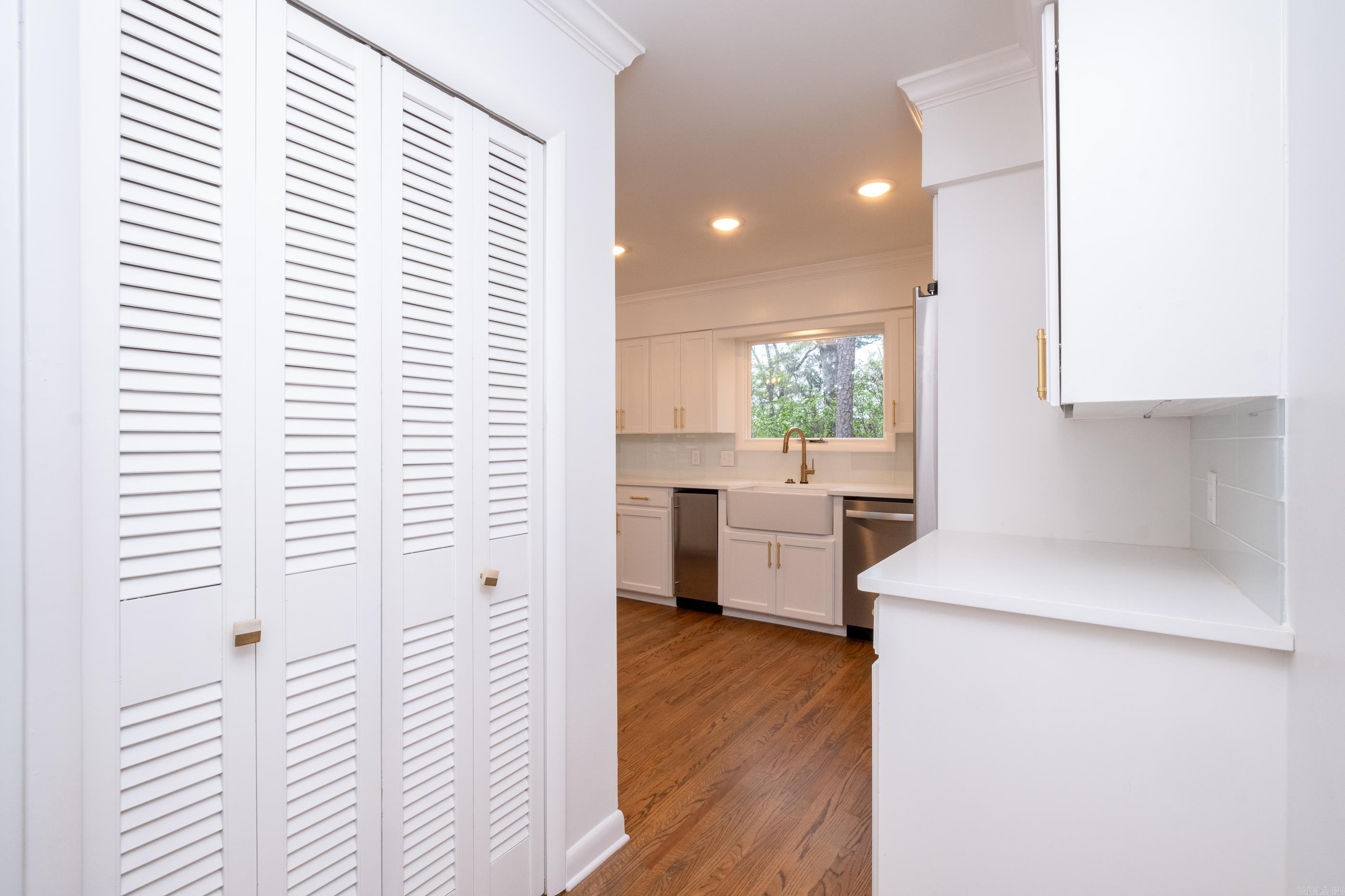 BROOKFIELD - Residential