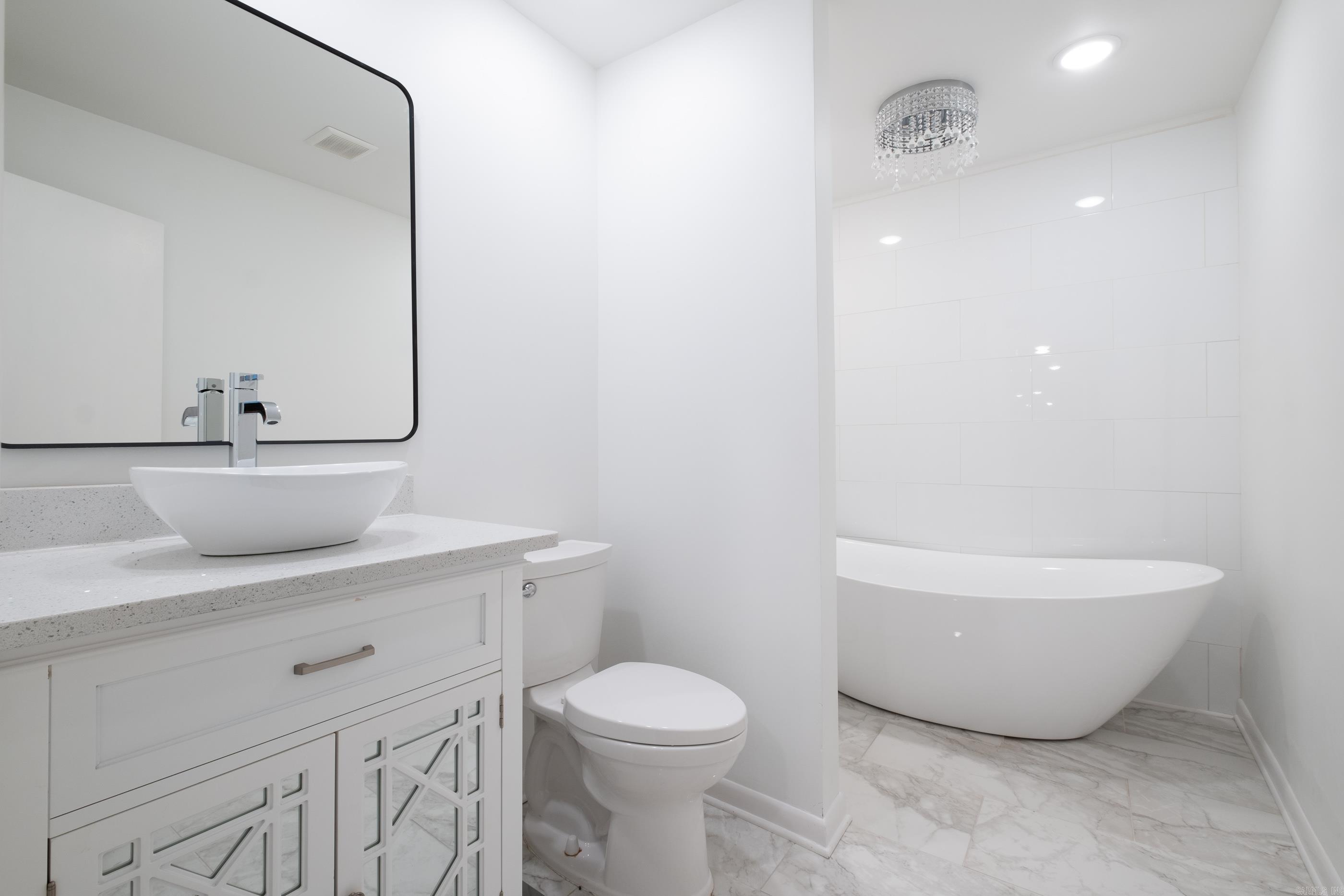 BROOKFIELD - Residential