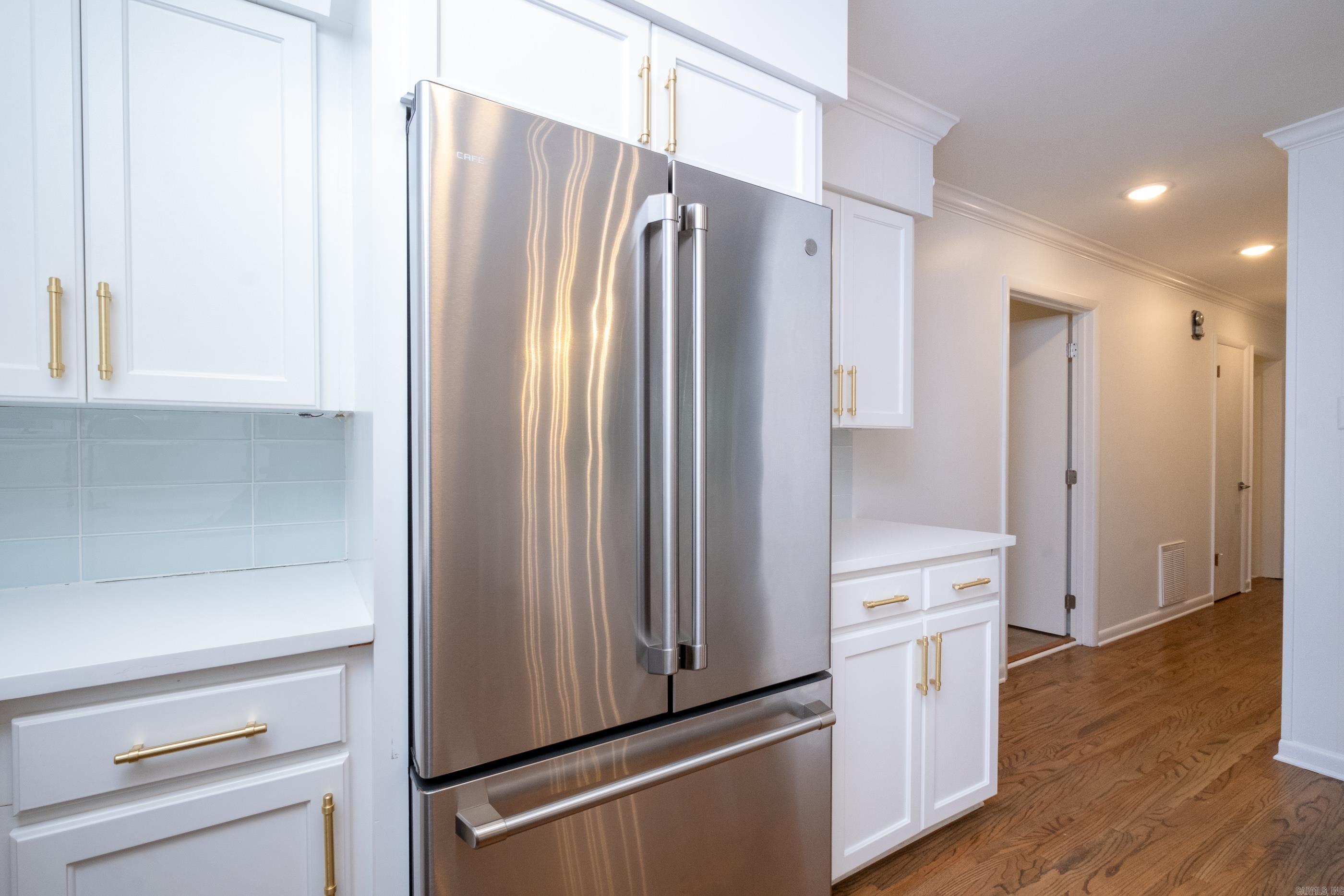 BROOKFIELD - Residential