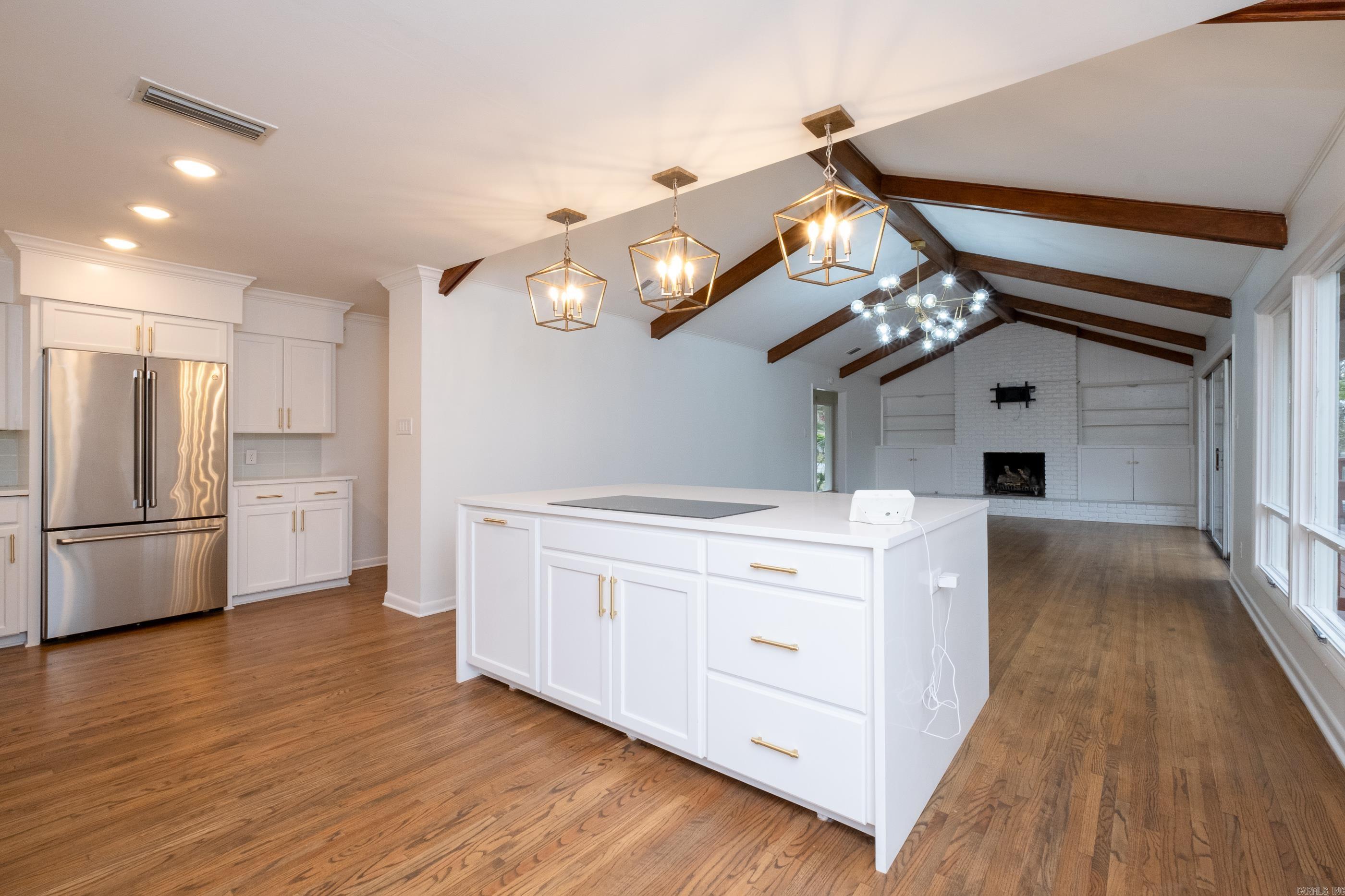 BROOKFIELD - Residential