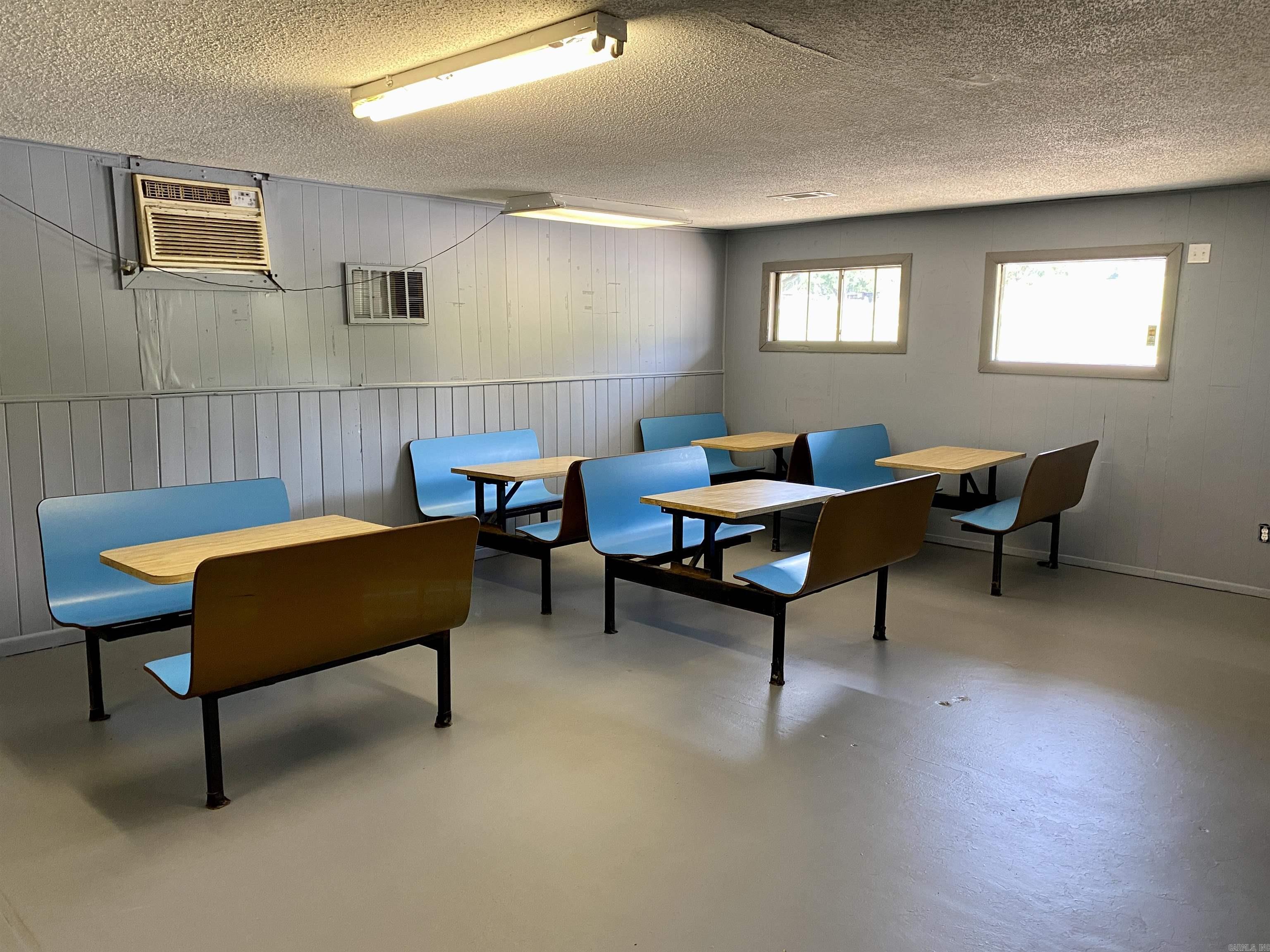 Metes & Bounds - Commercial Sale