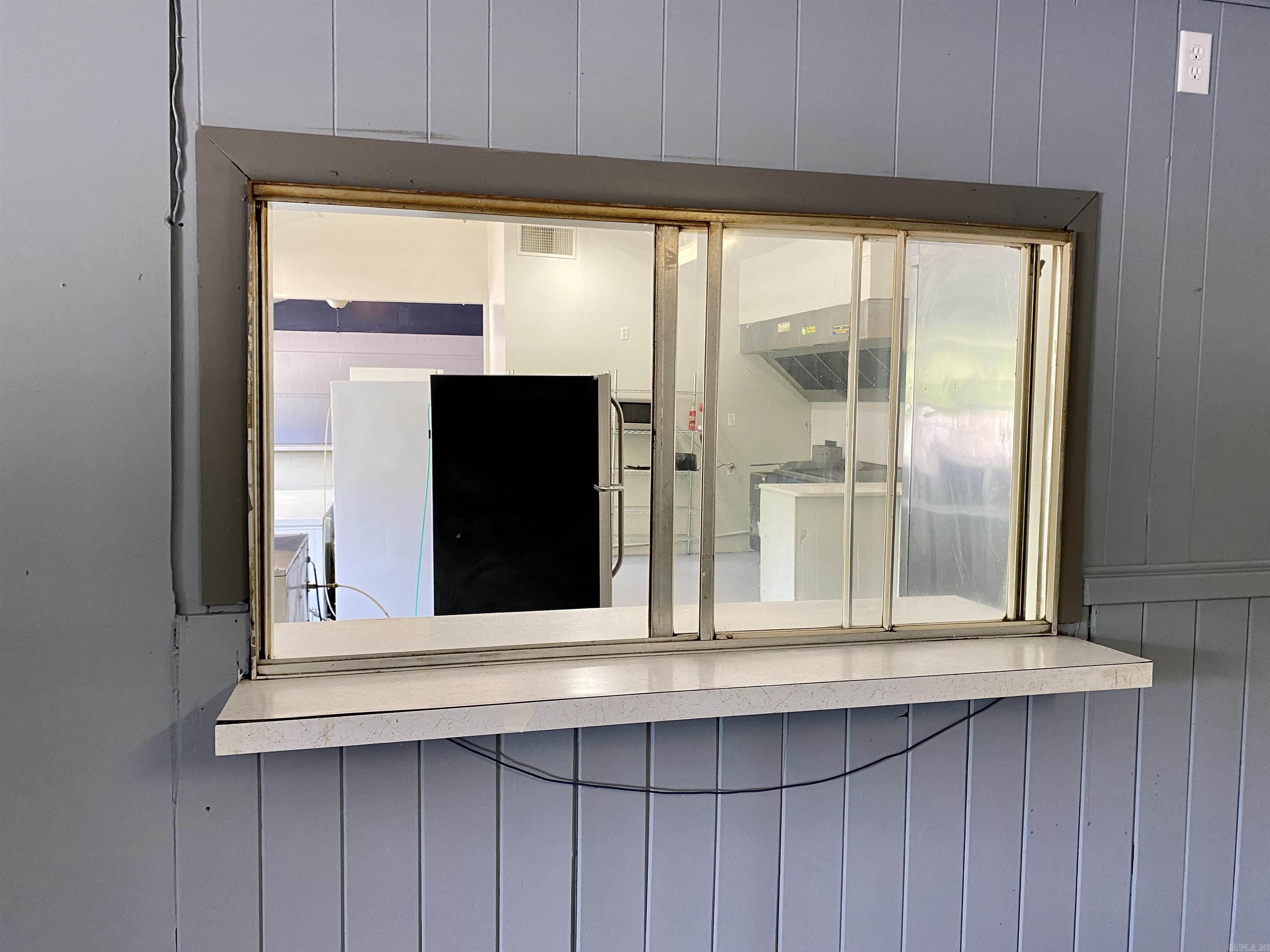 Metes & Bounds - Commercial Sale