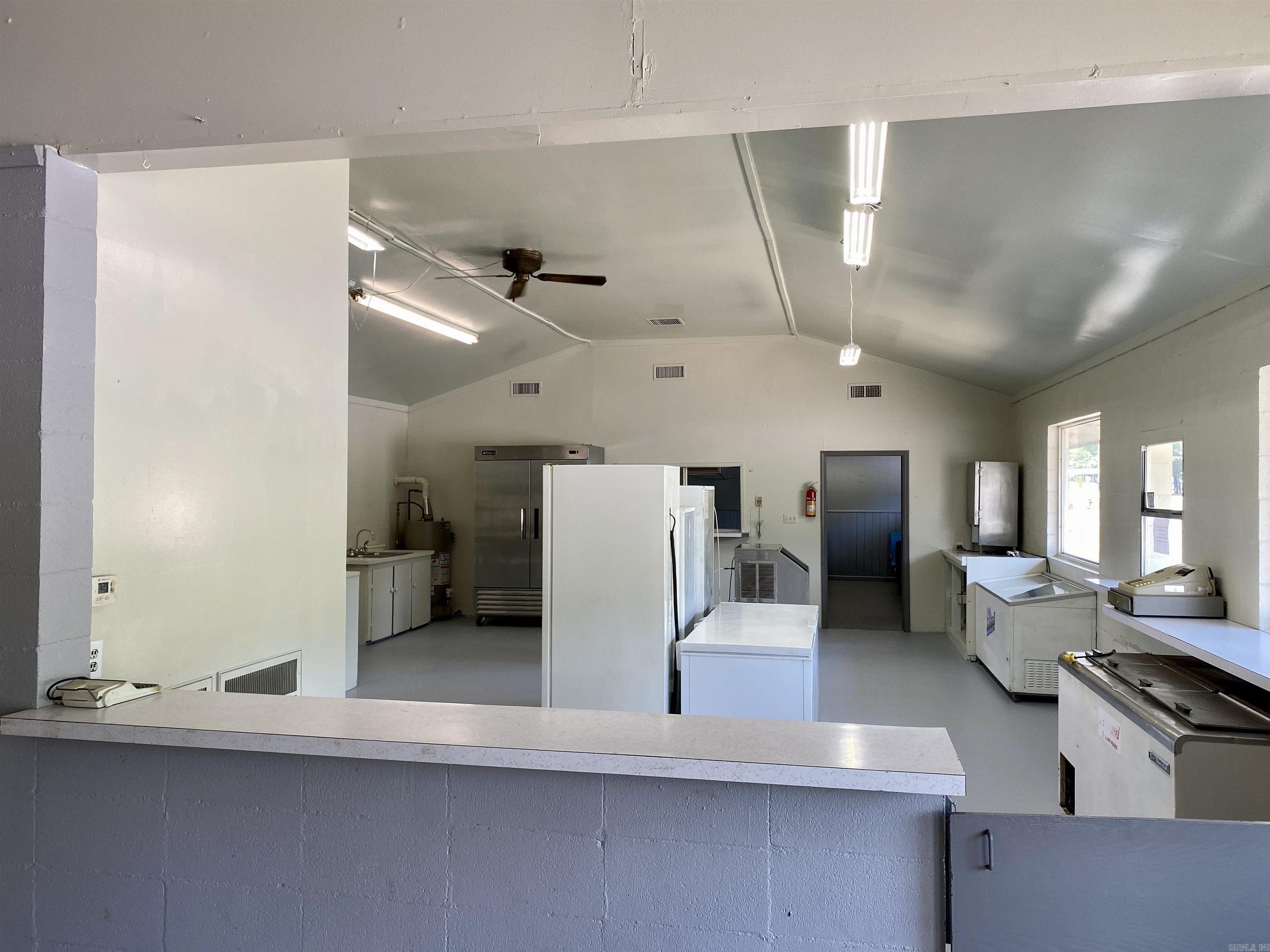 Metes & Bounds - Commercial Sale