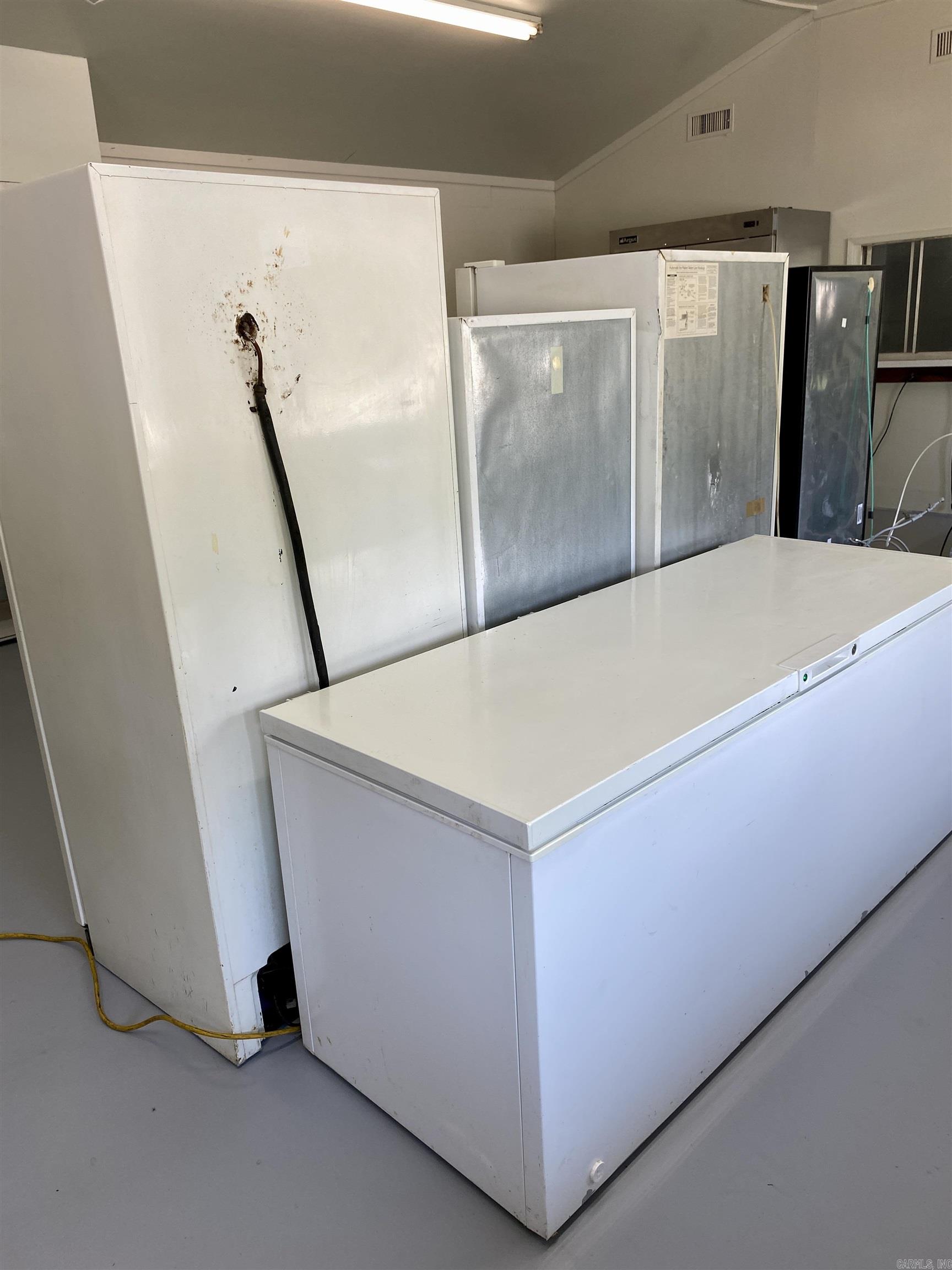 Metes & Bounds - Commercial Sale