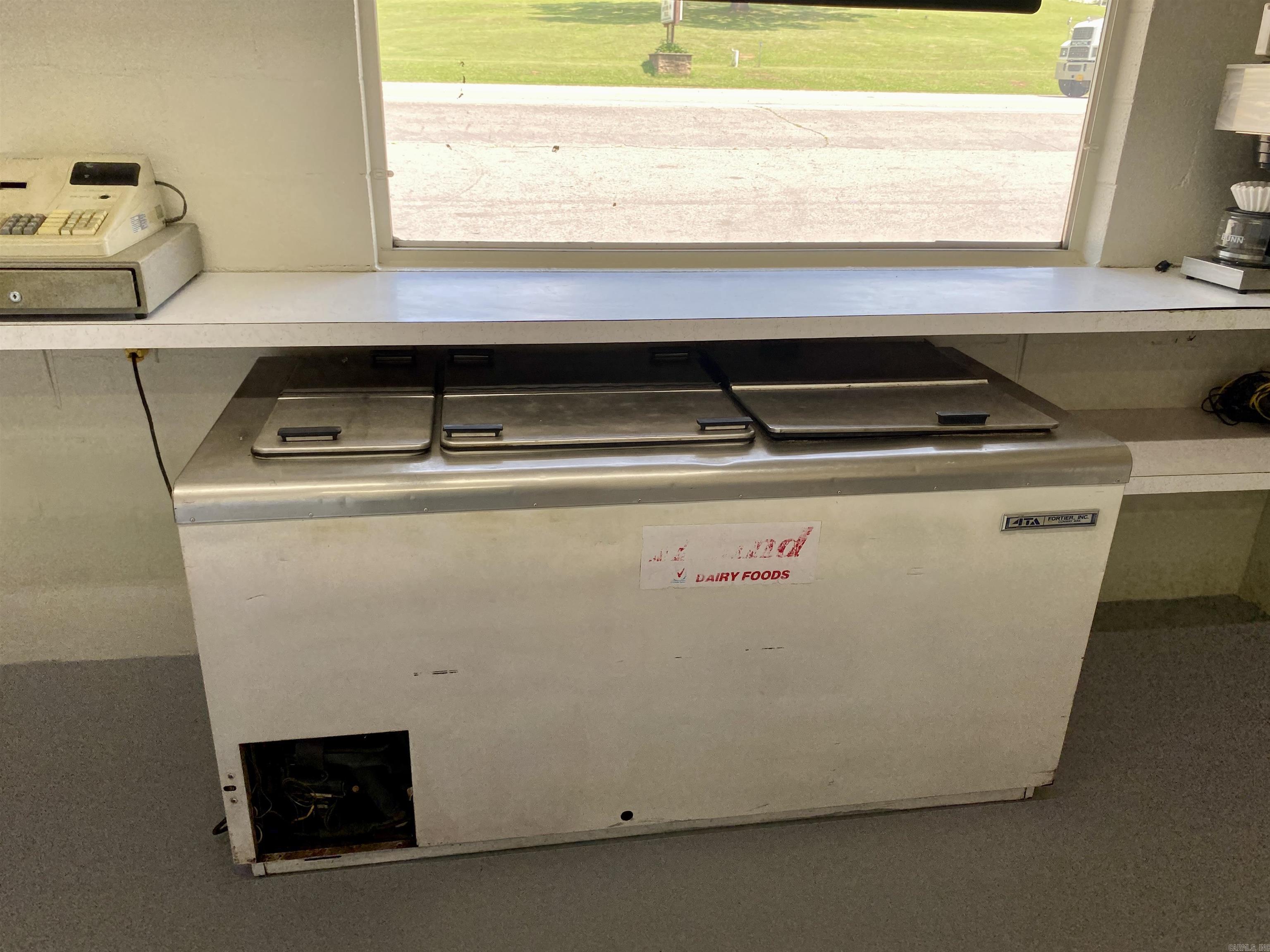 Metes & Bounds - Commercial Sale