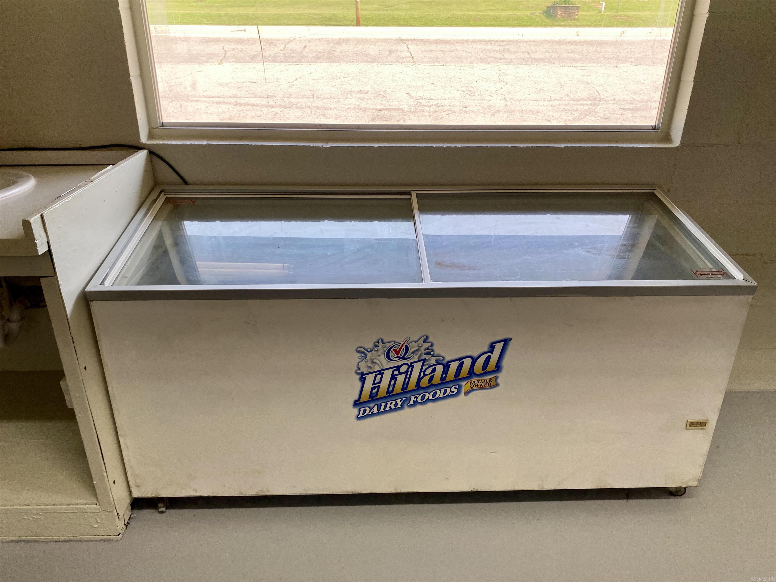 Metes & Bounds - Commercial Sale