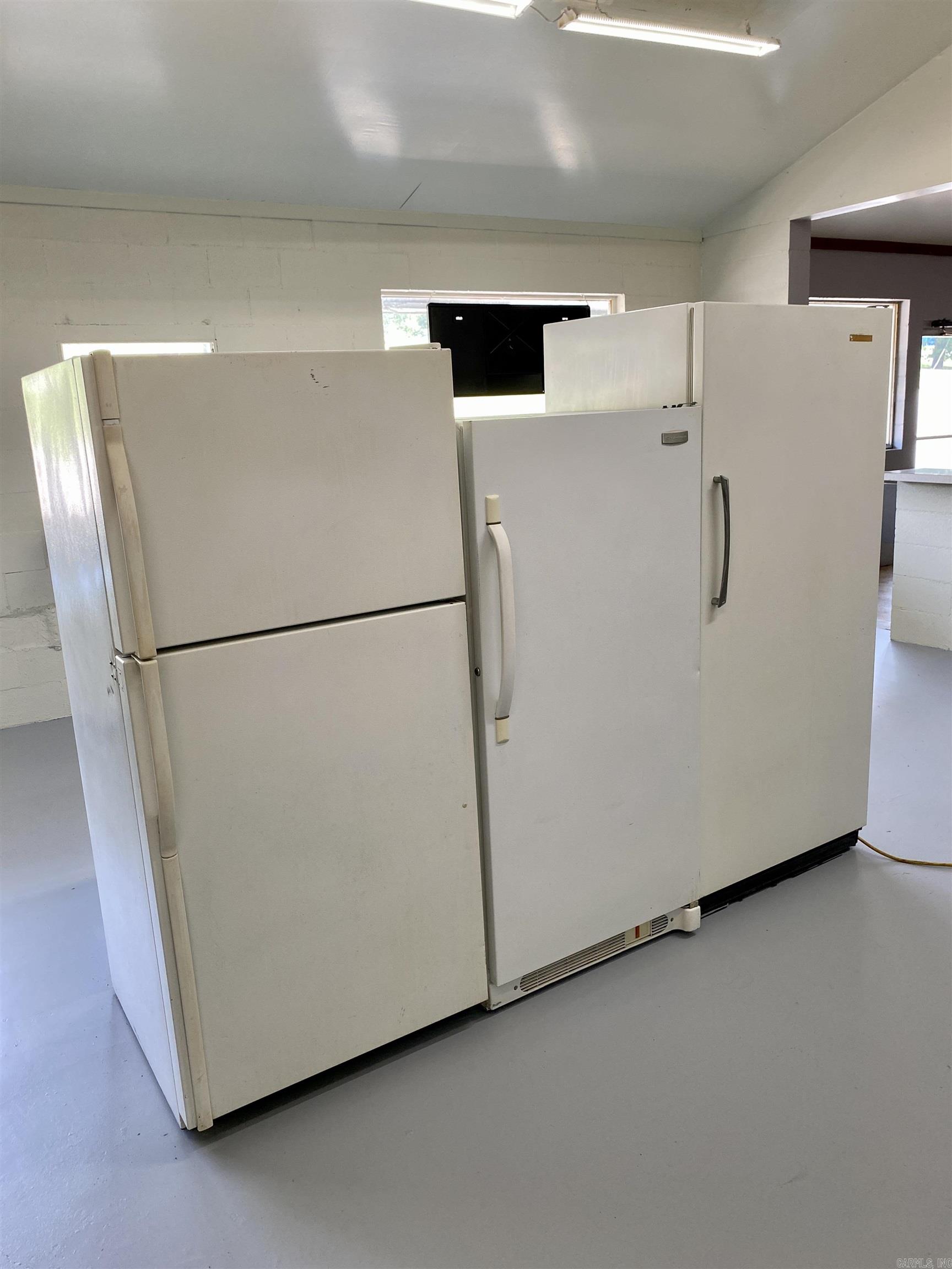 Metes & Bounds - Commercial Sale