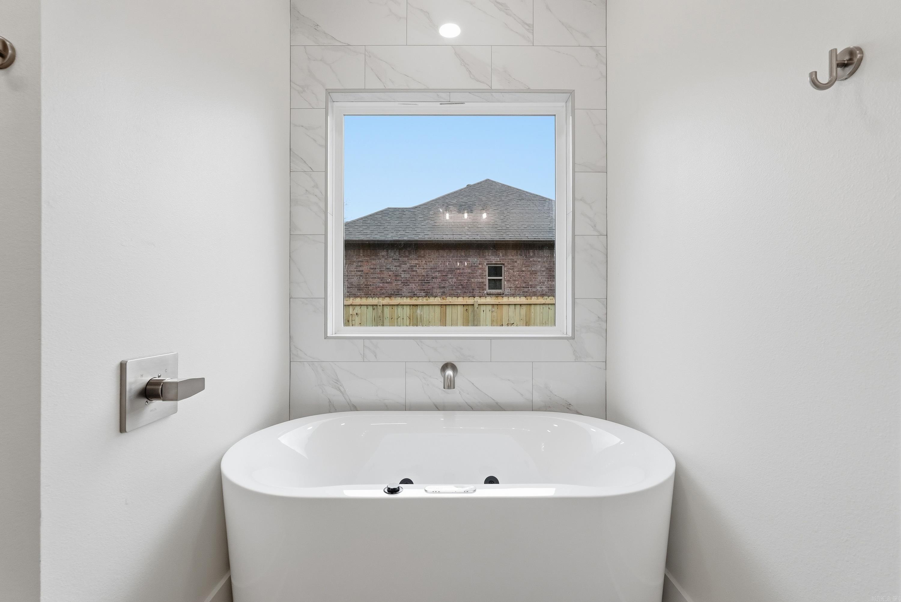 SUNSET LANDING - Residential