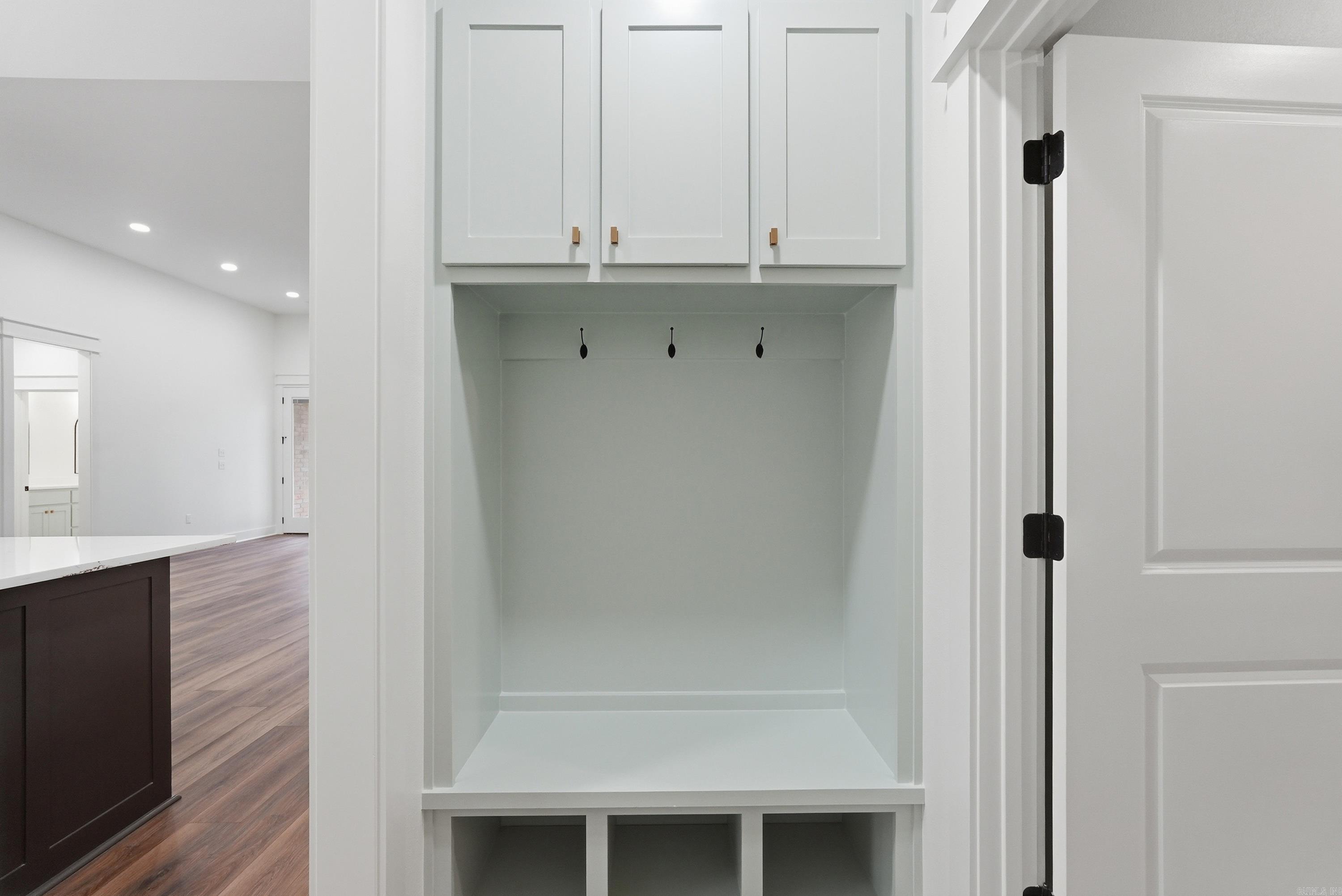 SUNSET LANDING - Residential