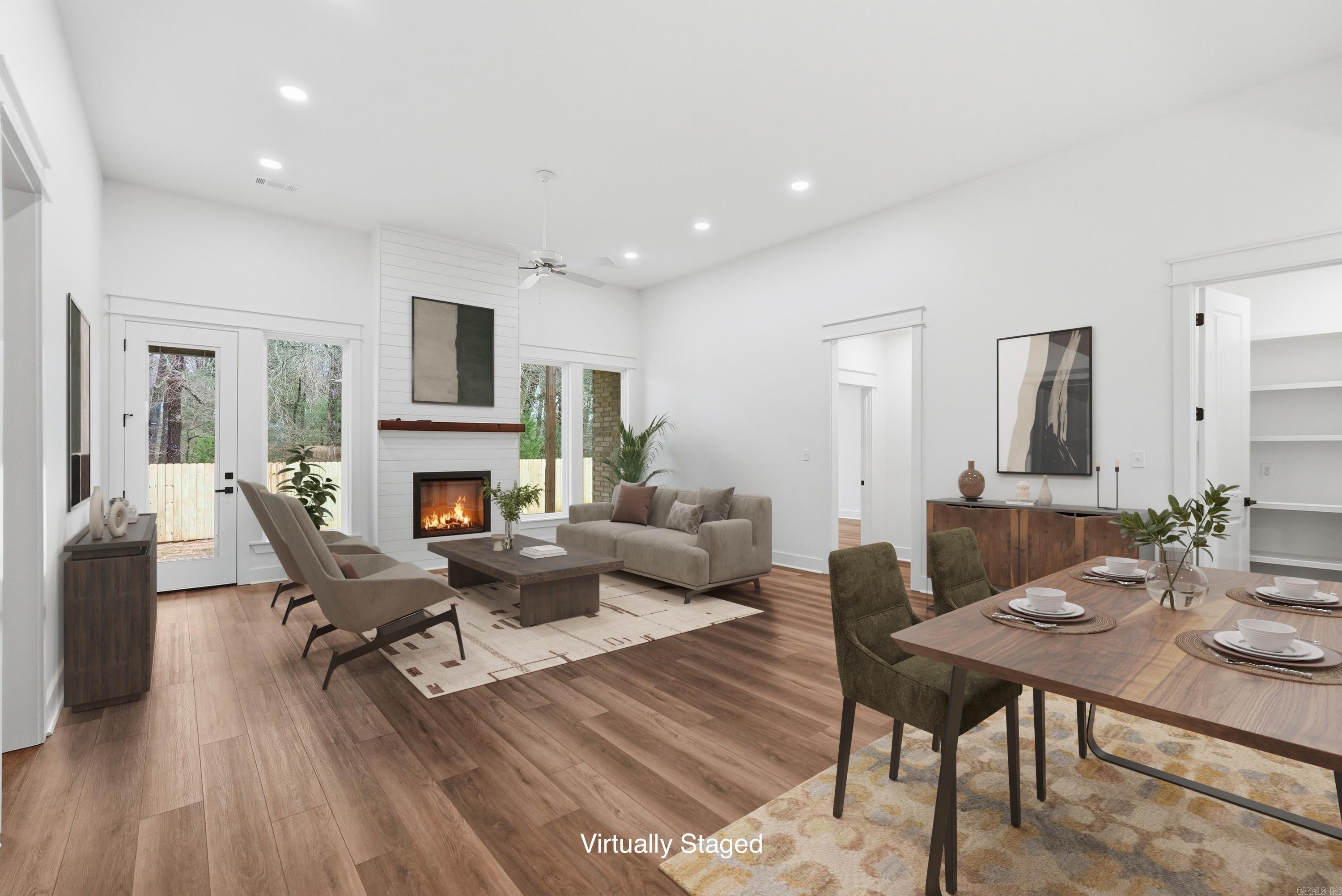 SUNSET LANDING - Residential