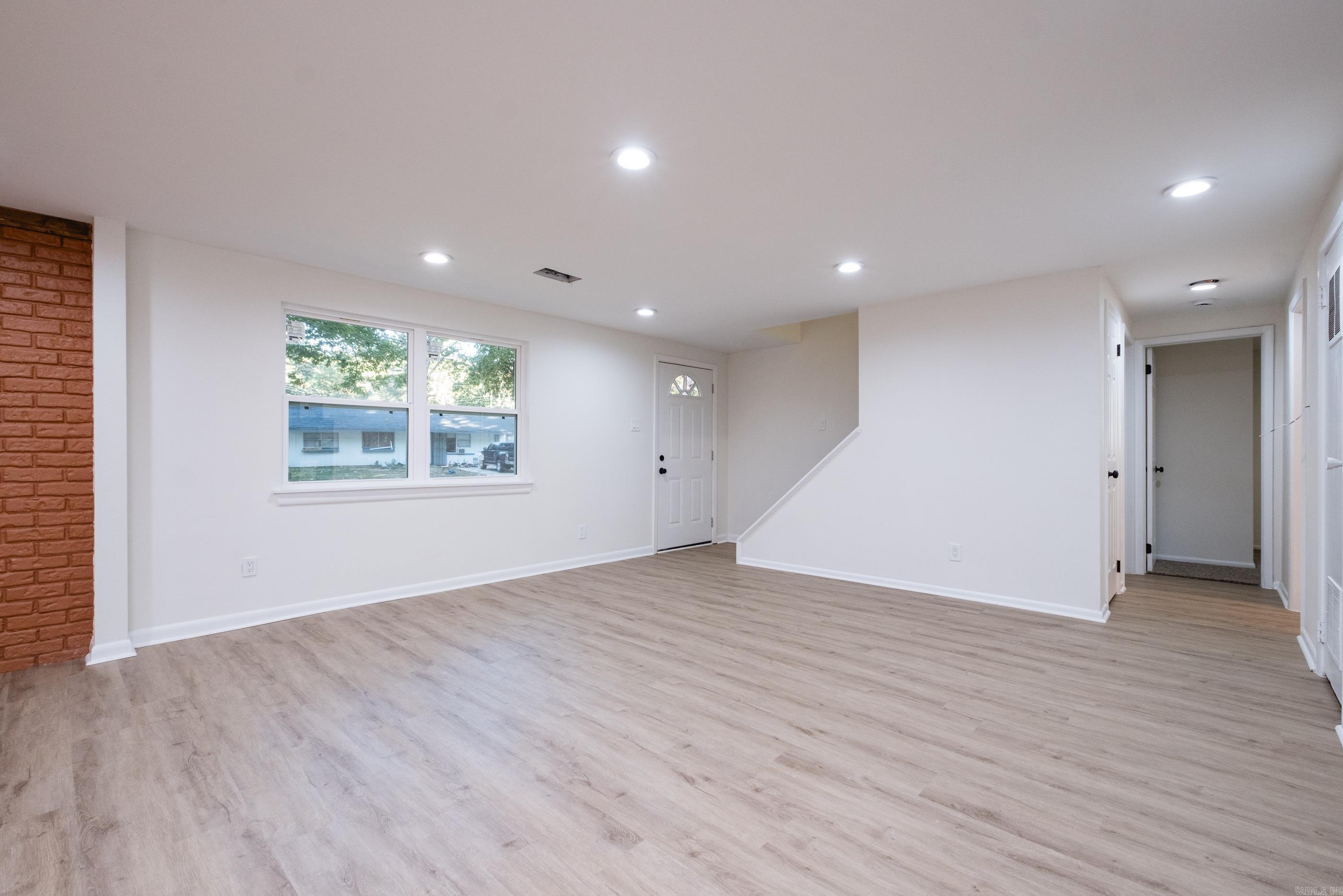 BELMONT - Residential