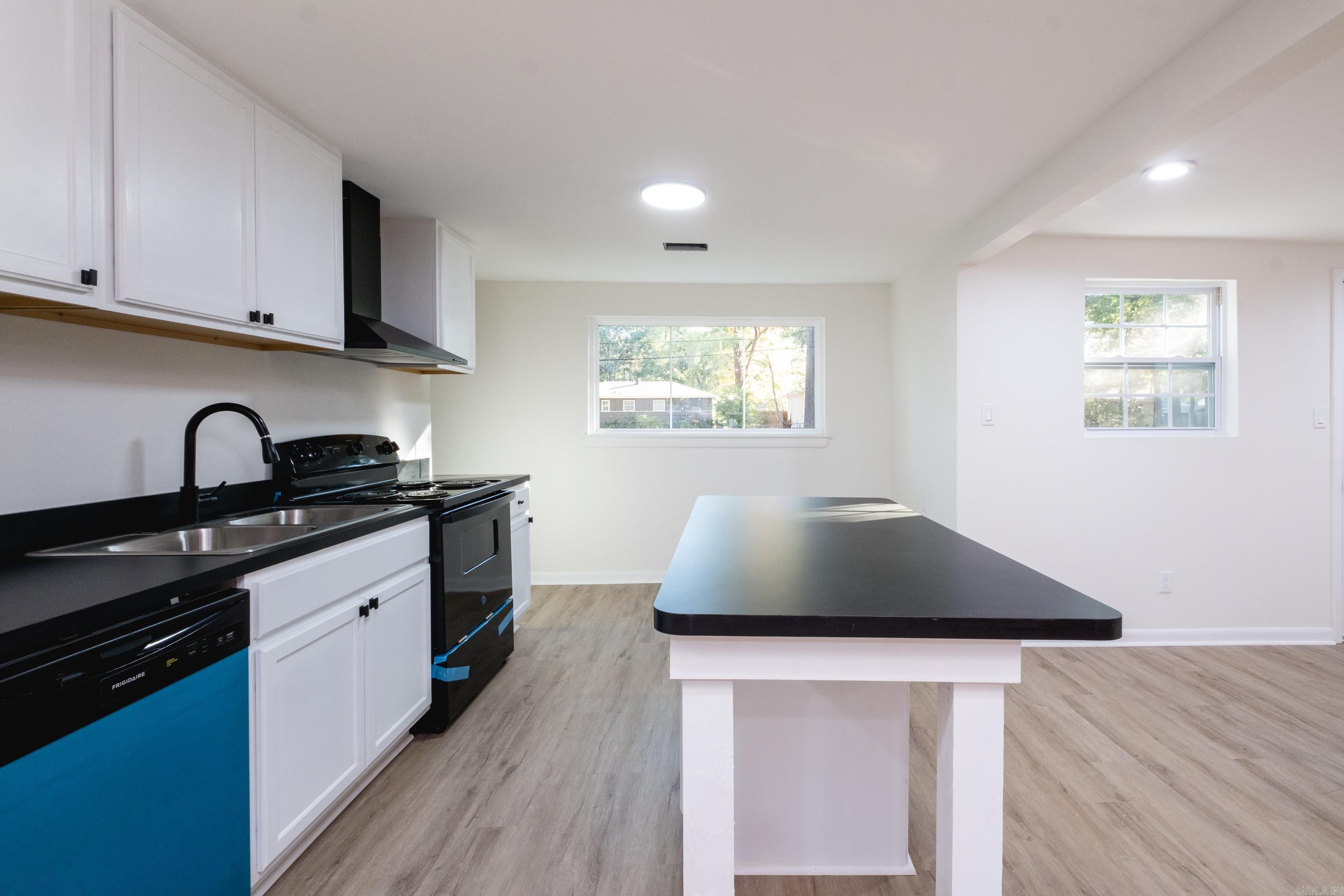 BELMONT - Residential