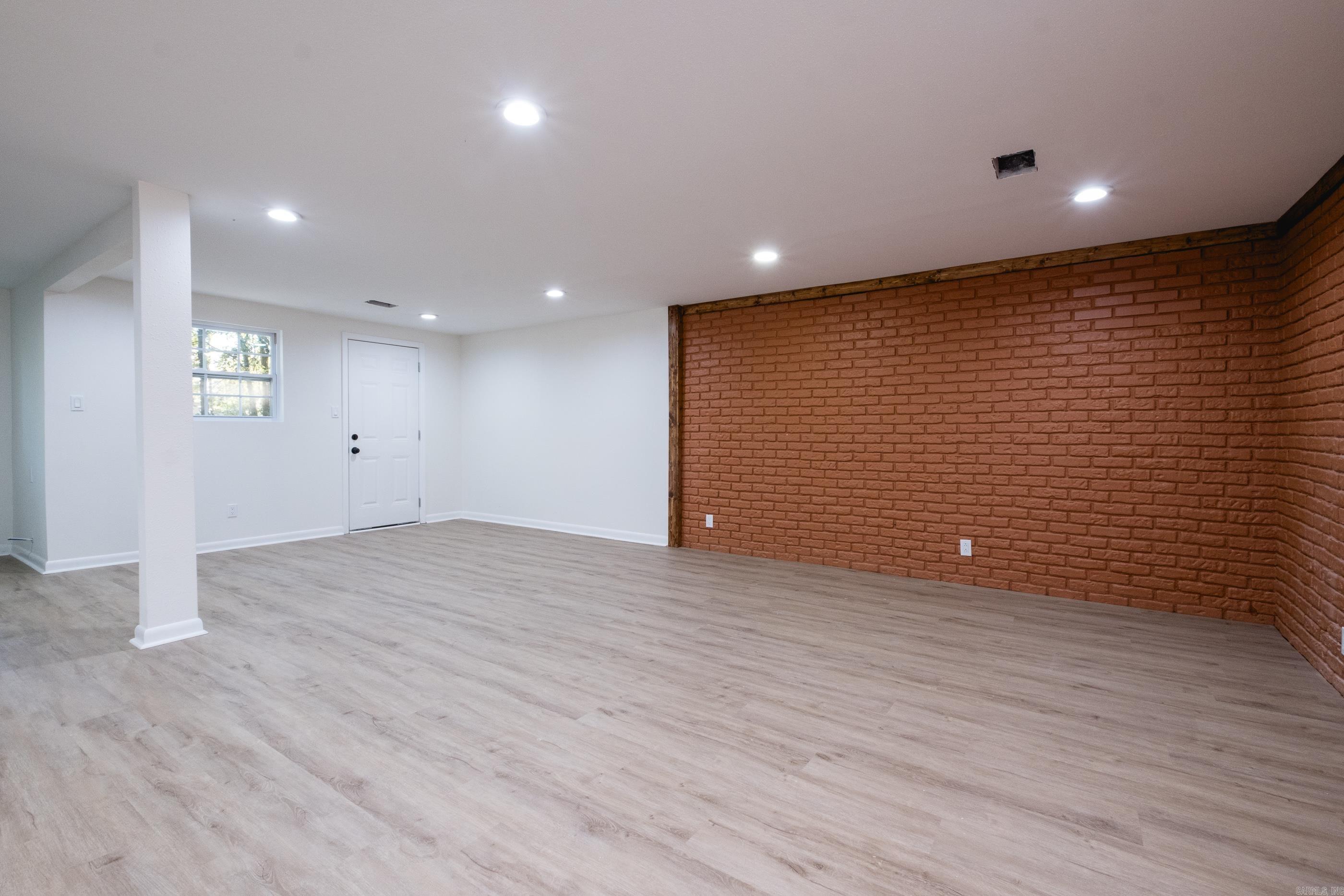 BELMONT - Residential