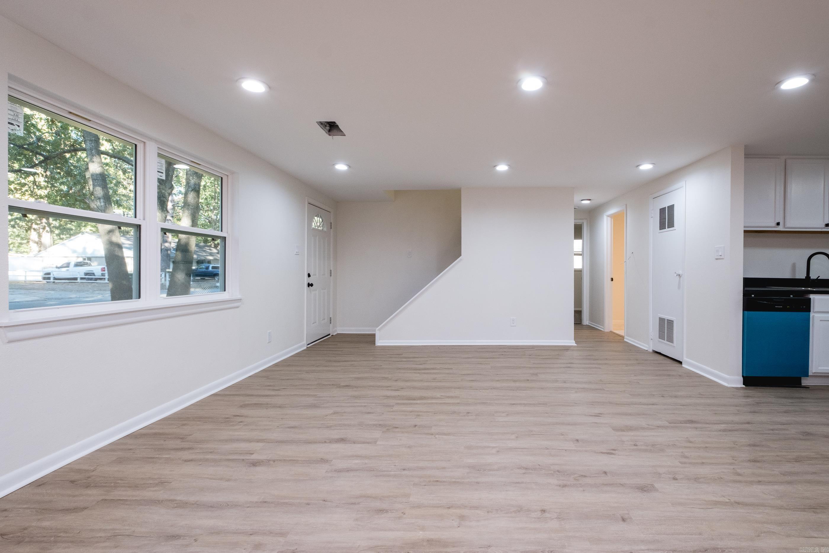 BELMONT - Residential