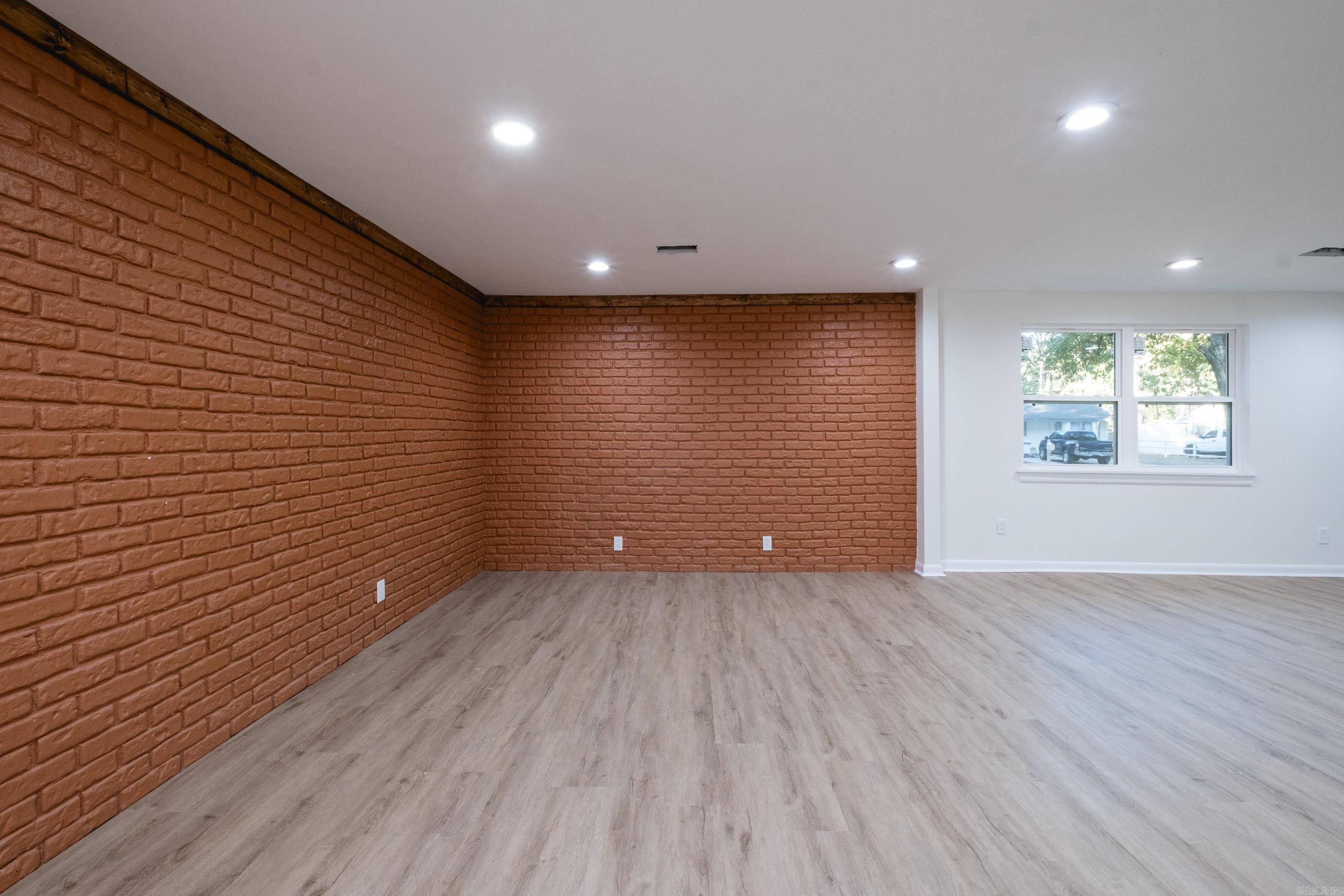 BELMONT - Residential