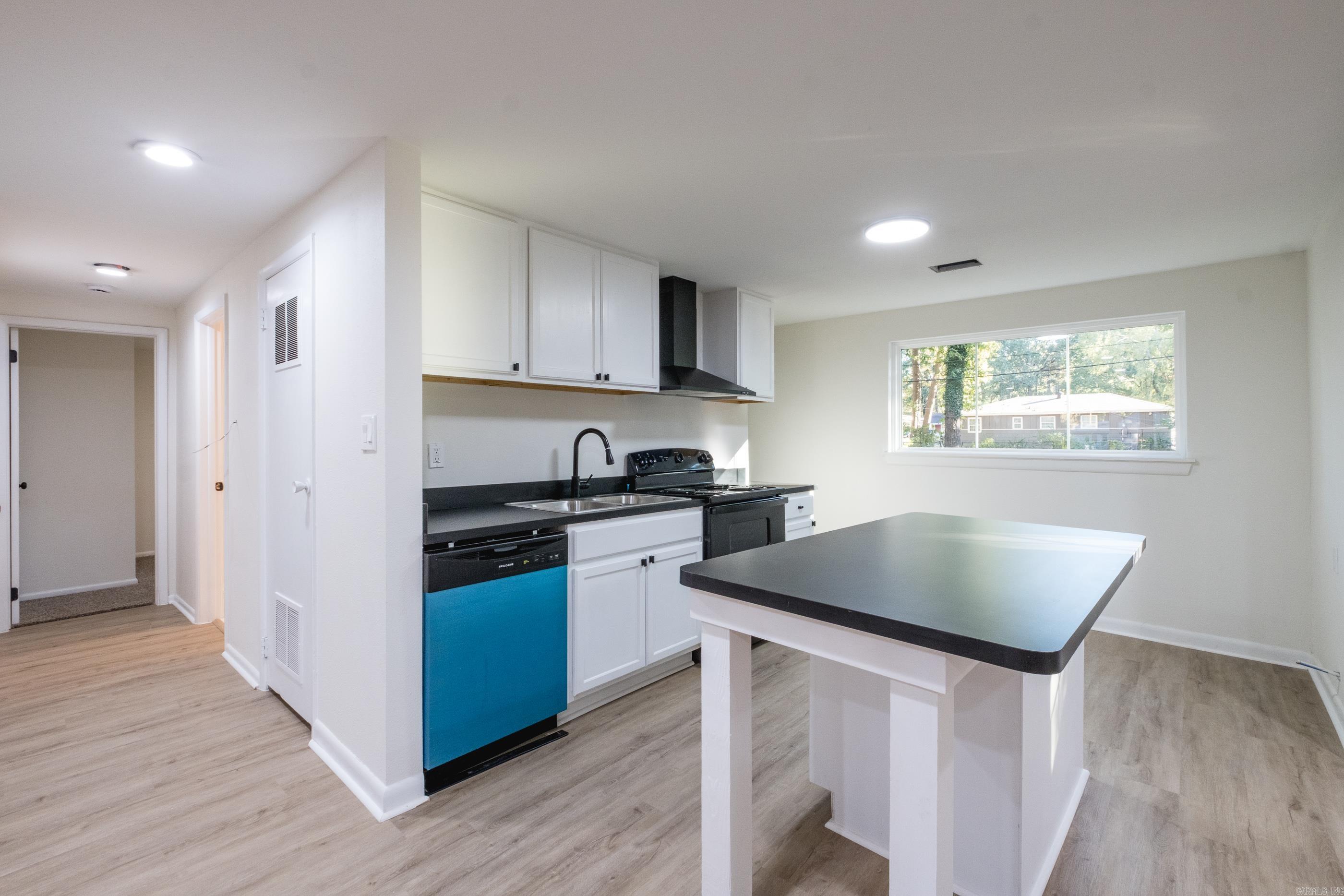 BELMONT - Residential