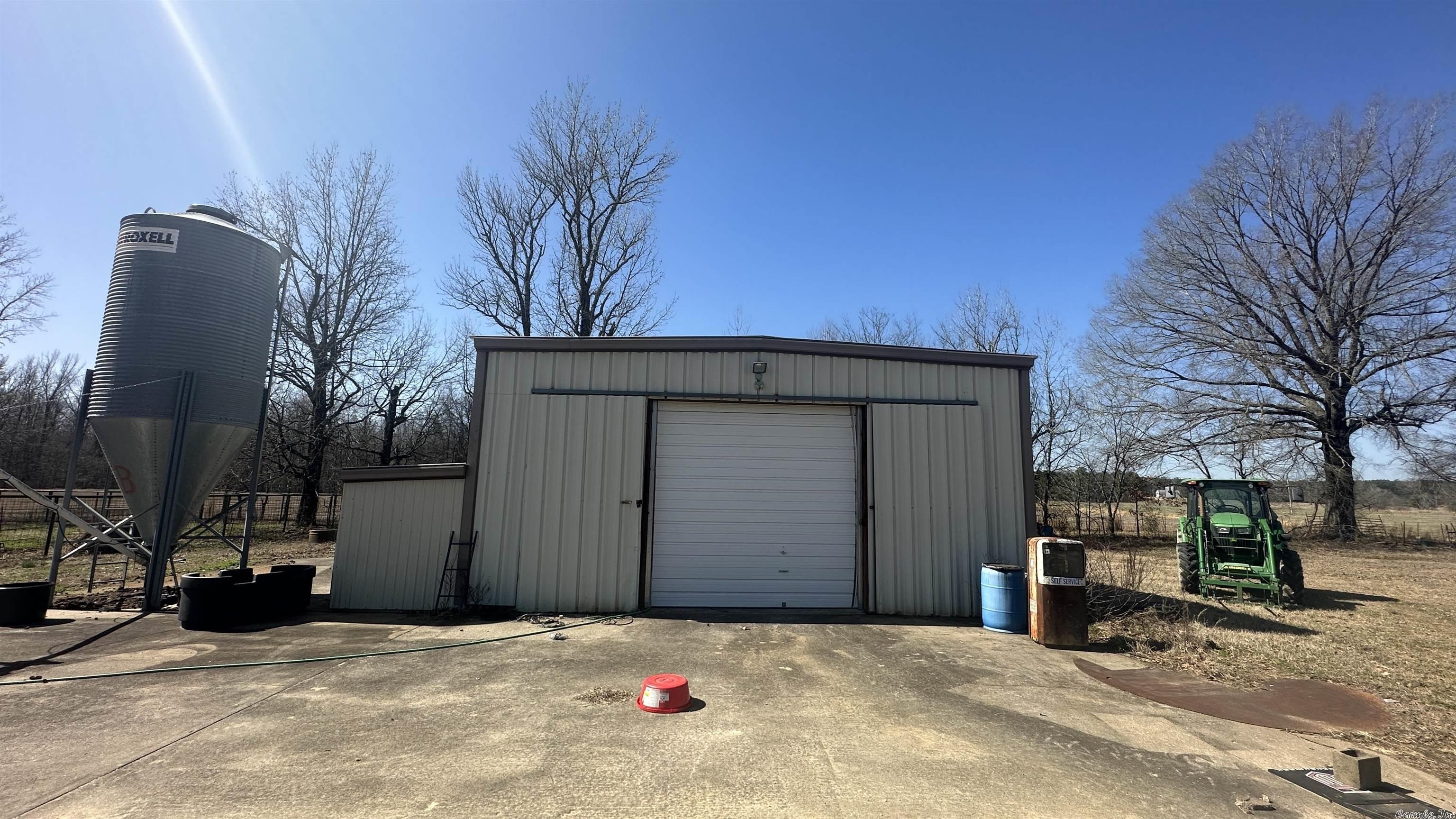 Metes & Bounds - Farm