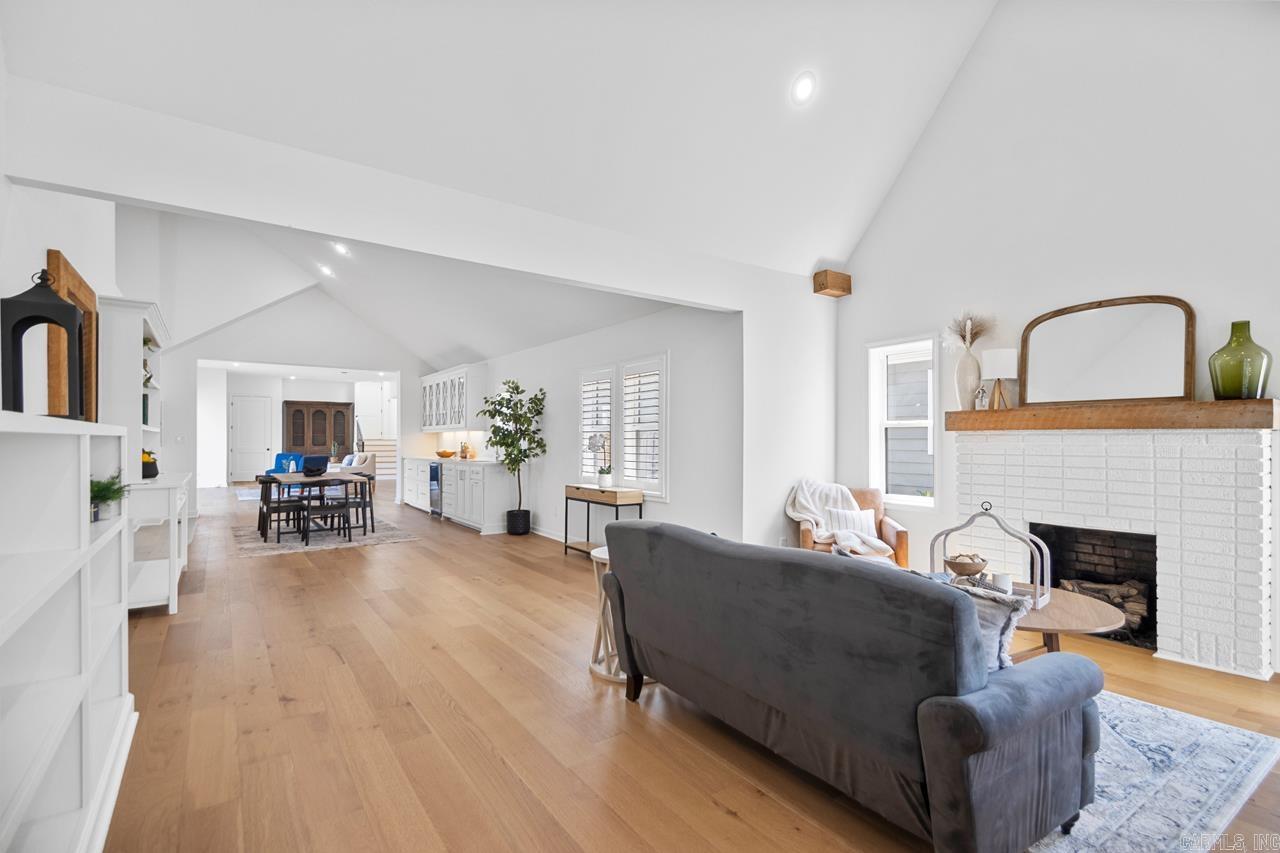 MCGEHEE - Residential