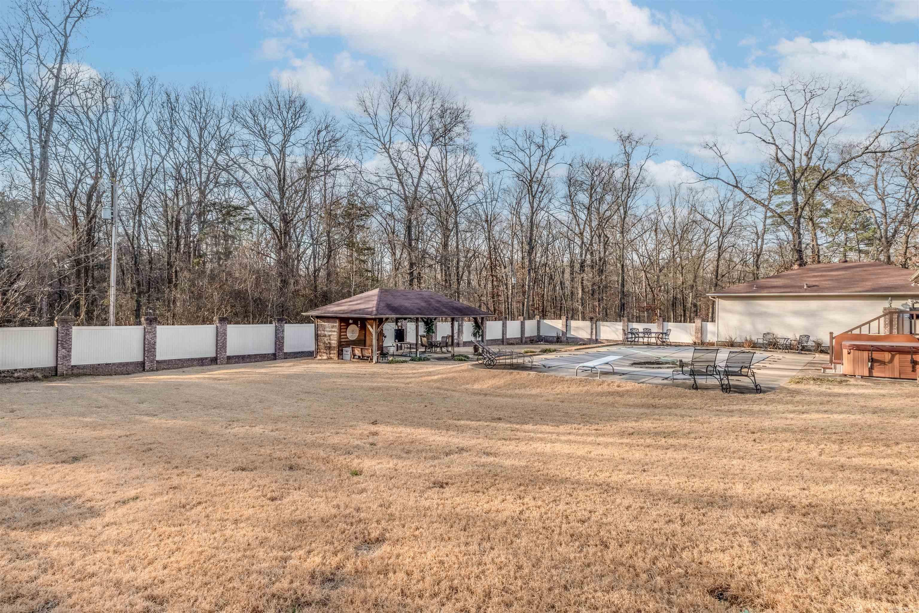 QUAIL CREEK ESTATES - Residential