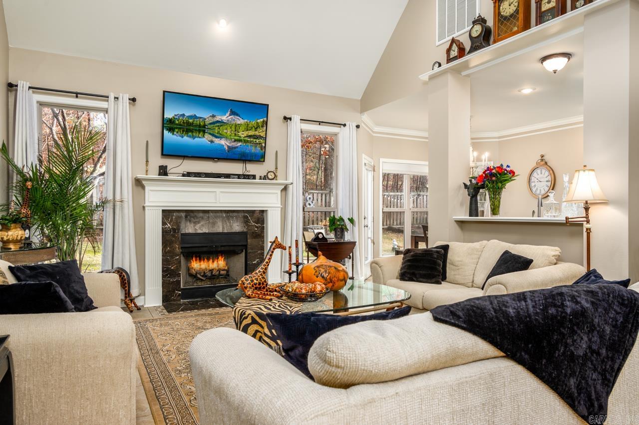 WOODLANDS EDGE - Residential