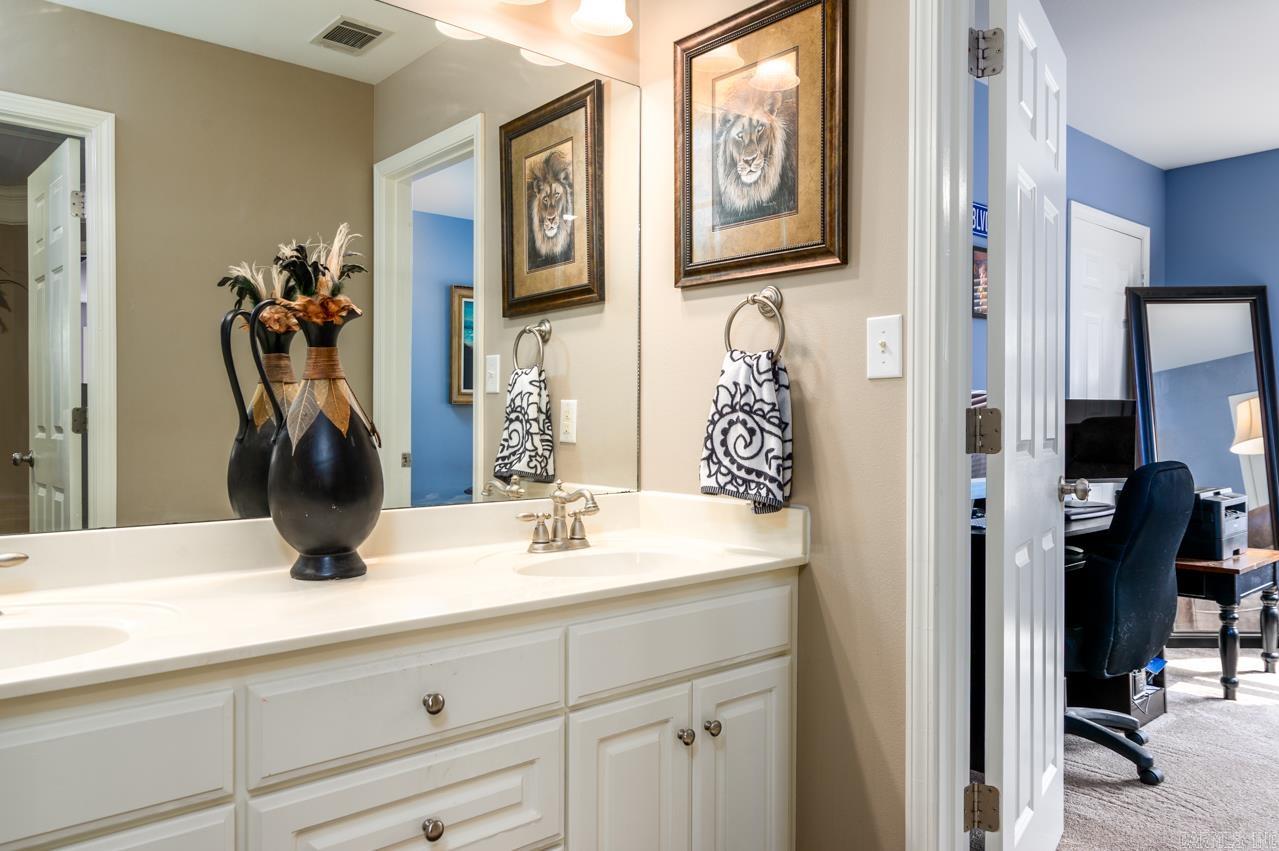 WOODLANDS EDGE - Residential