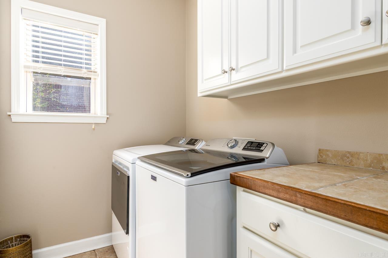 WOODLANDS EDGE - Residential