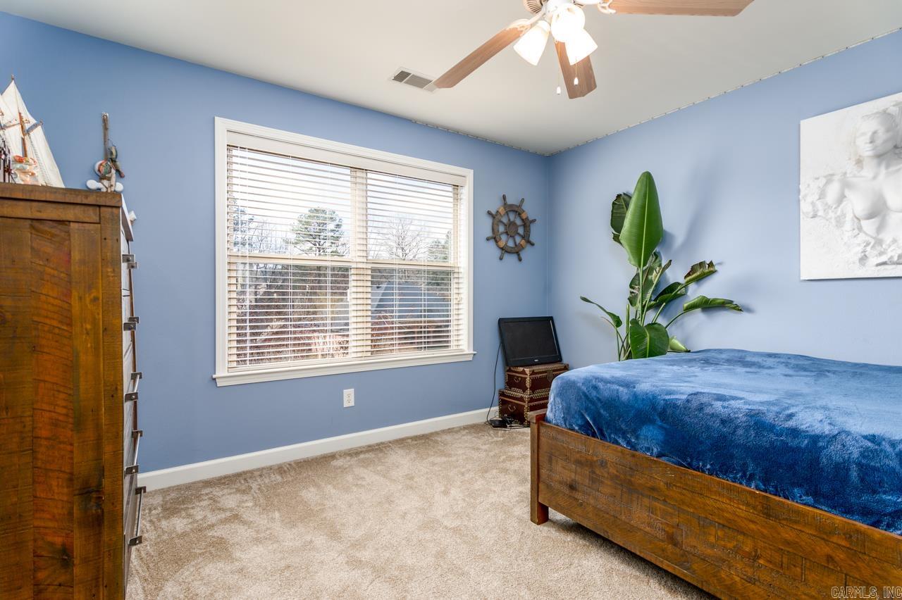 WOODLANDS EDGE - Residential