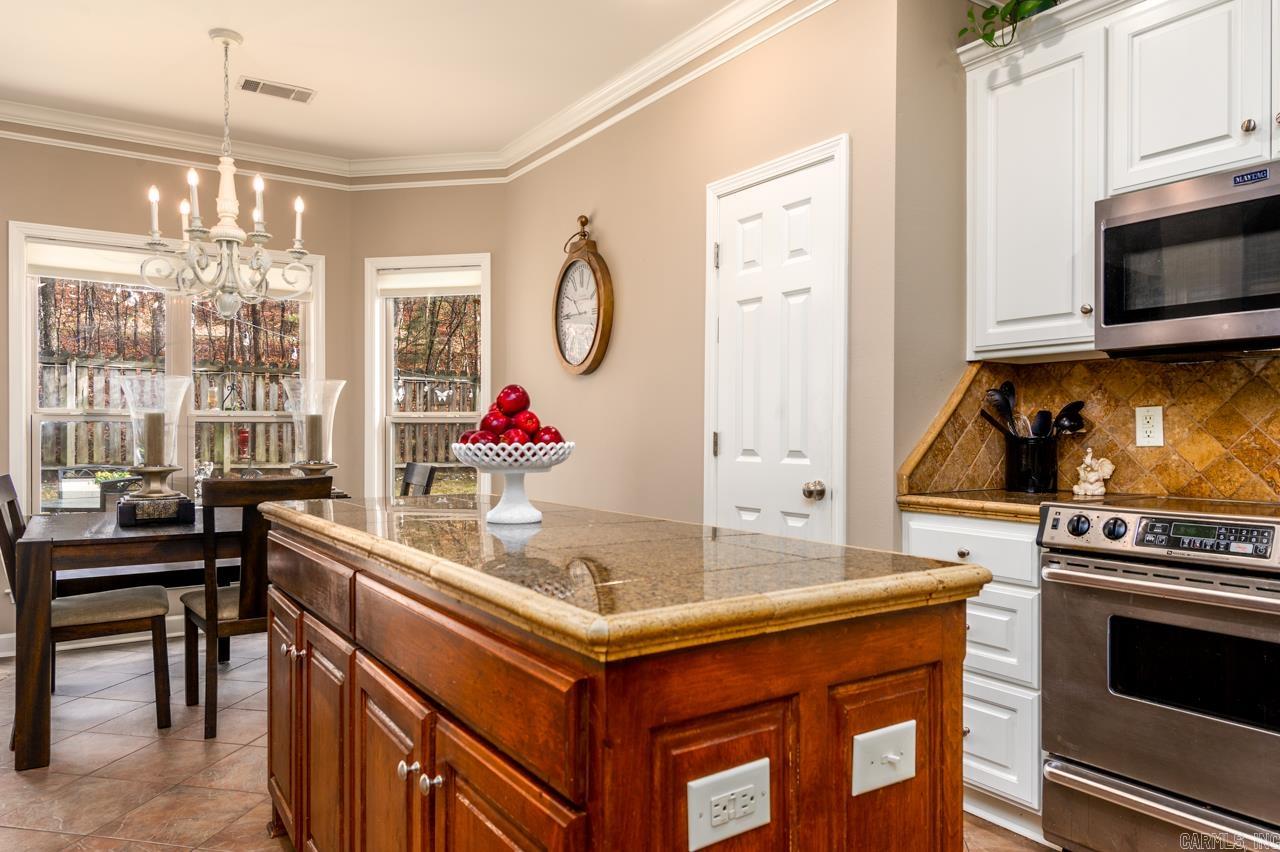 WOODLANDS EDGE - Residential