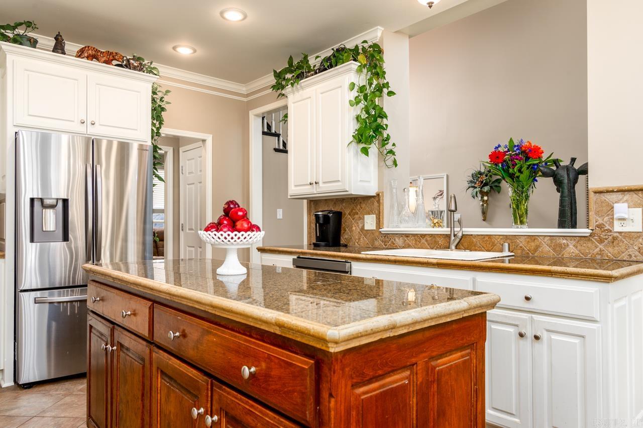 WOODLANDS EDGE - Residential