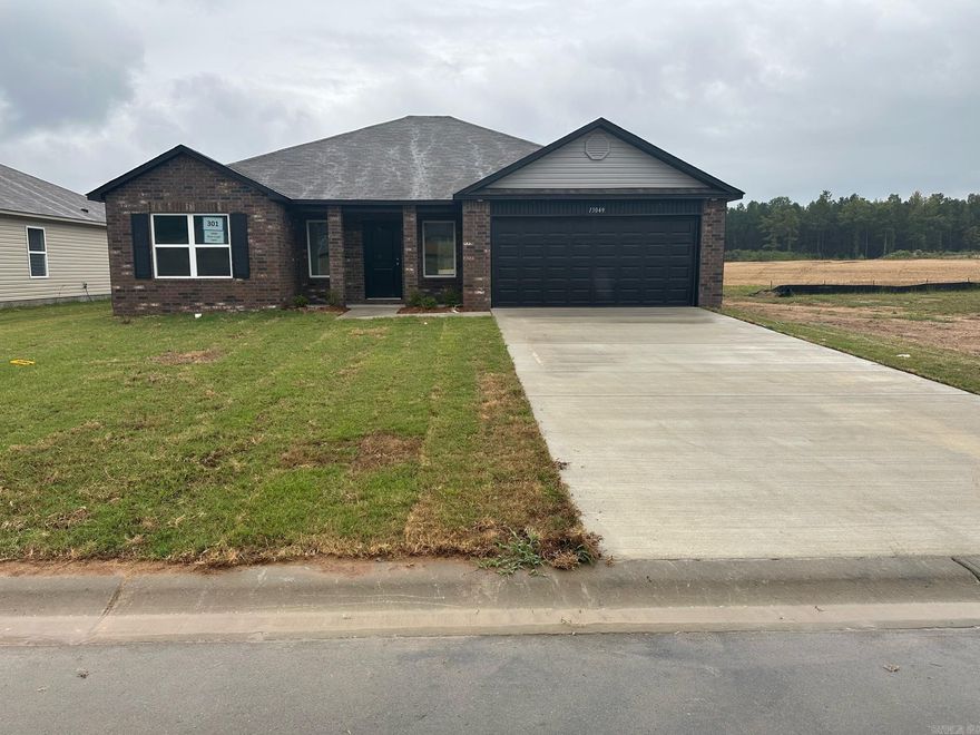 The Washington II plan is a gorgeous 4-bedroom home with unique architectural details and plenty of open space. Come see why this 4-bedroom home is a crowd pleaser!   Valuable upgrades included in this home: 60" fiberglass standup shower in Master Bath, both toilets upgraded to comfort height and elongated, plumbing faucet upgrade 2, 8" deep Kitchen sink, 16" laminate bar top in Kitchen, raised ceilings in Living Areas and Master Bedroom per municipal requirements, fiberglass exterior doors, Cheyenne style doors, baseboards level 2, LED disk lights in Kitchen, full sod, stainless steel appliance package.   *** AGENTS, PLEASE SEE SHOWING REMARKS OR AGENT REMARKS FOR VERY IMPORTANT INFORMATION. ***  THIS HOME IS SCHEDULED TO BE COMPLETE IN LATE OCTOBER.