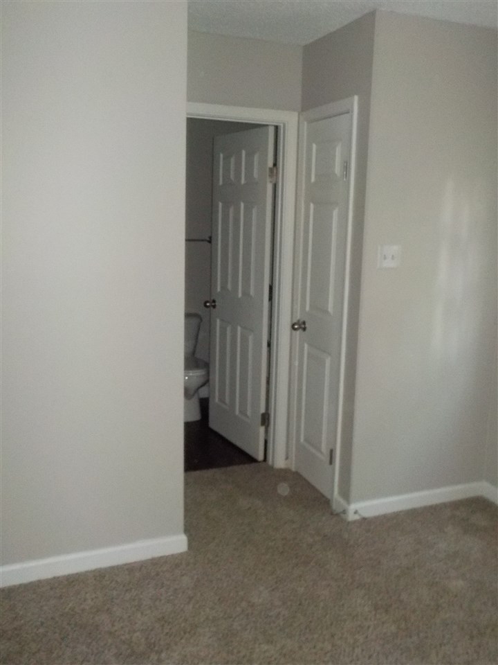 Rolling Oaks - Residential Lease