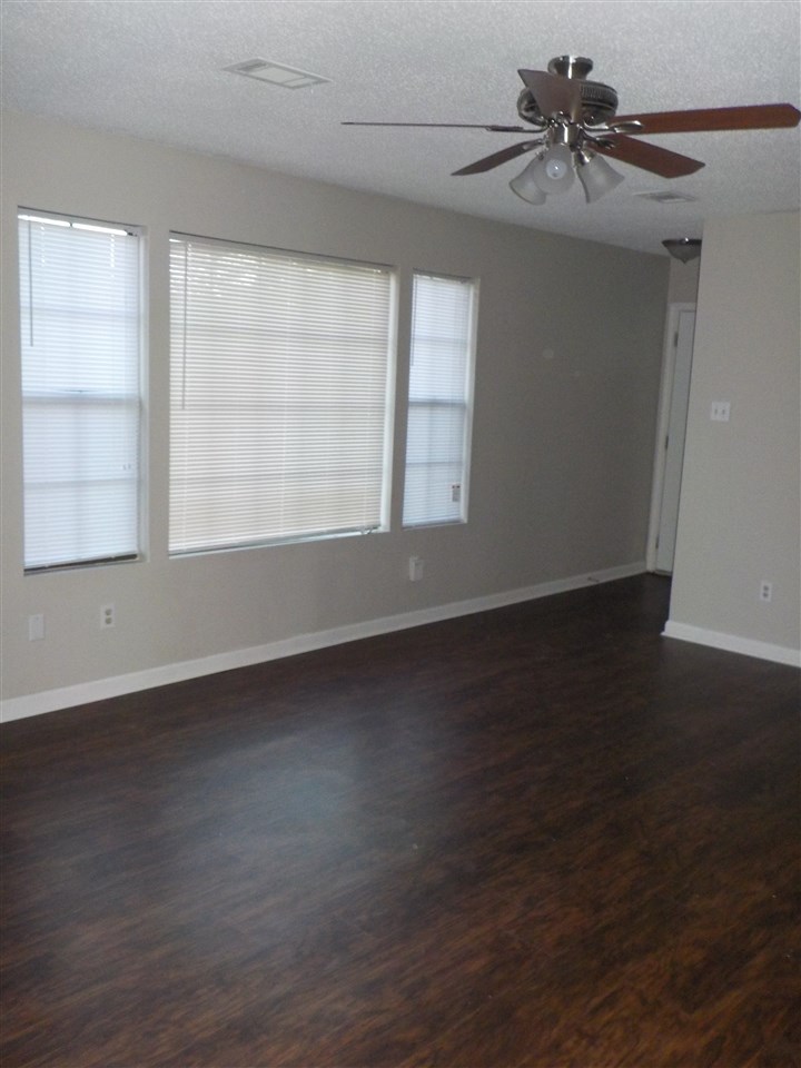 Rolling Oaks - Residential Lease