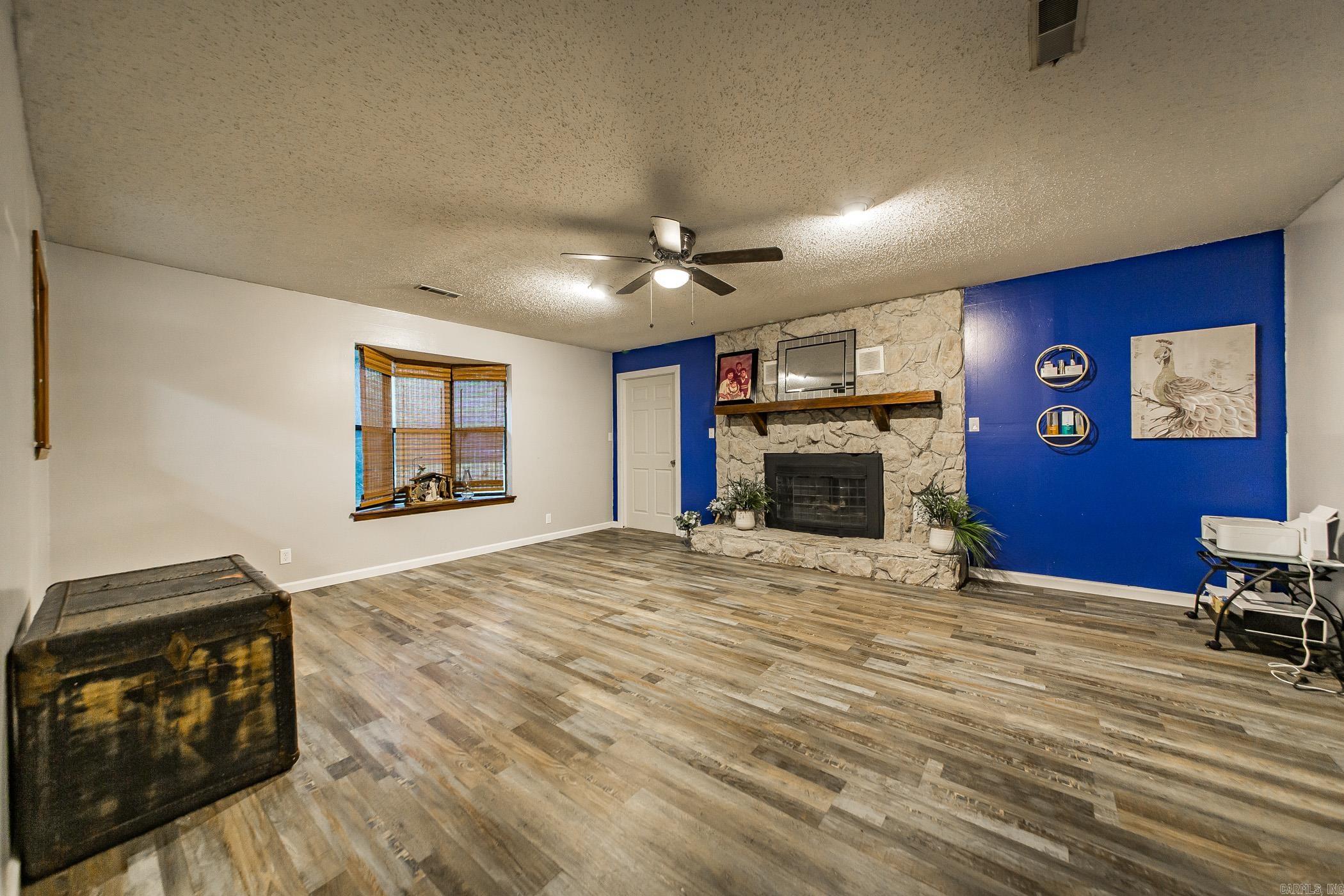 TANGLEWOOD - Residential