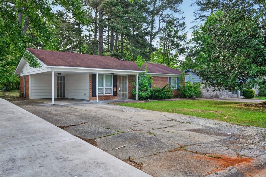 Well-maintained 3-bedroom, 2 baths home located in Southwest Little Rock. This property offers a functional floor plan with comfortable living spaces and plenty of natural light. The spacious yard provides room for outdoor activities, entertaining, or future improvements. Conveniently located near shopping, dining, and major roadways for easy access throughout the city. Ideal opportunity for first-time homebuyers or investors. Schedule your showing today!