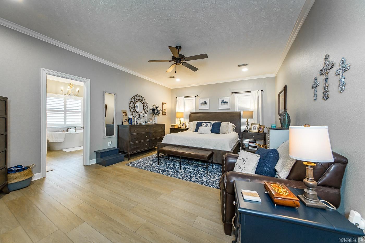 WINDCREST - Residential