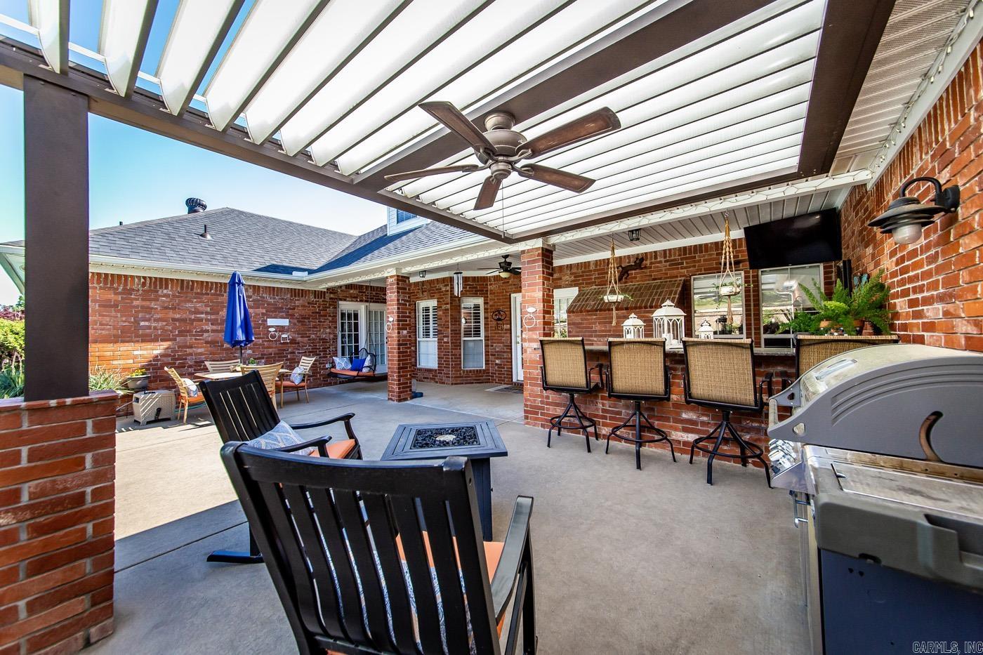 WINDCREST - Residential